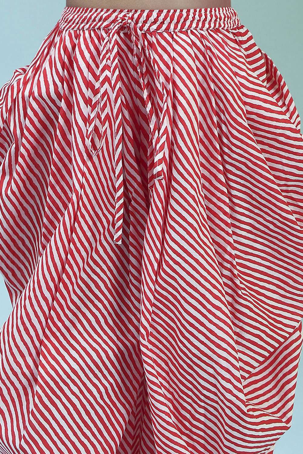 White Cotton Gathered Suit Set image number 2