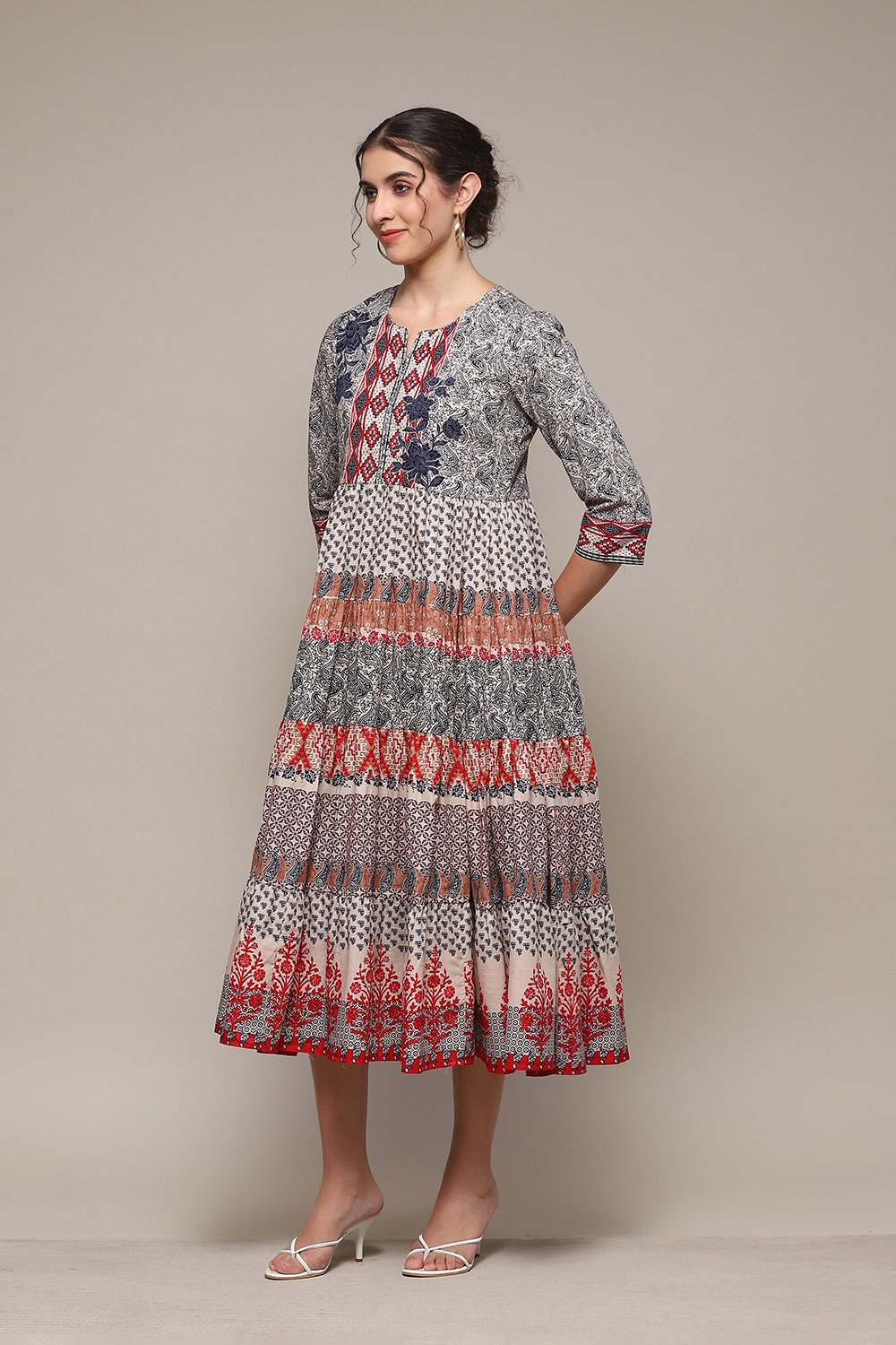 Grey Cotton Tiered Printed Dress image number 2