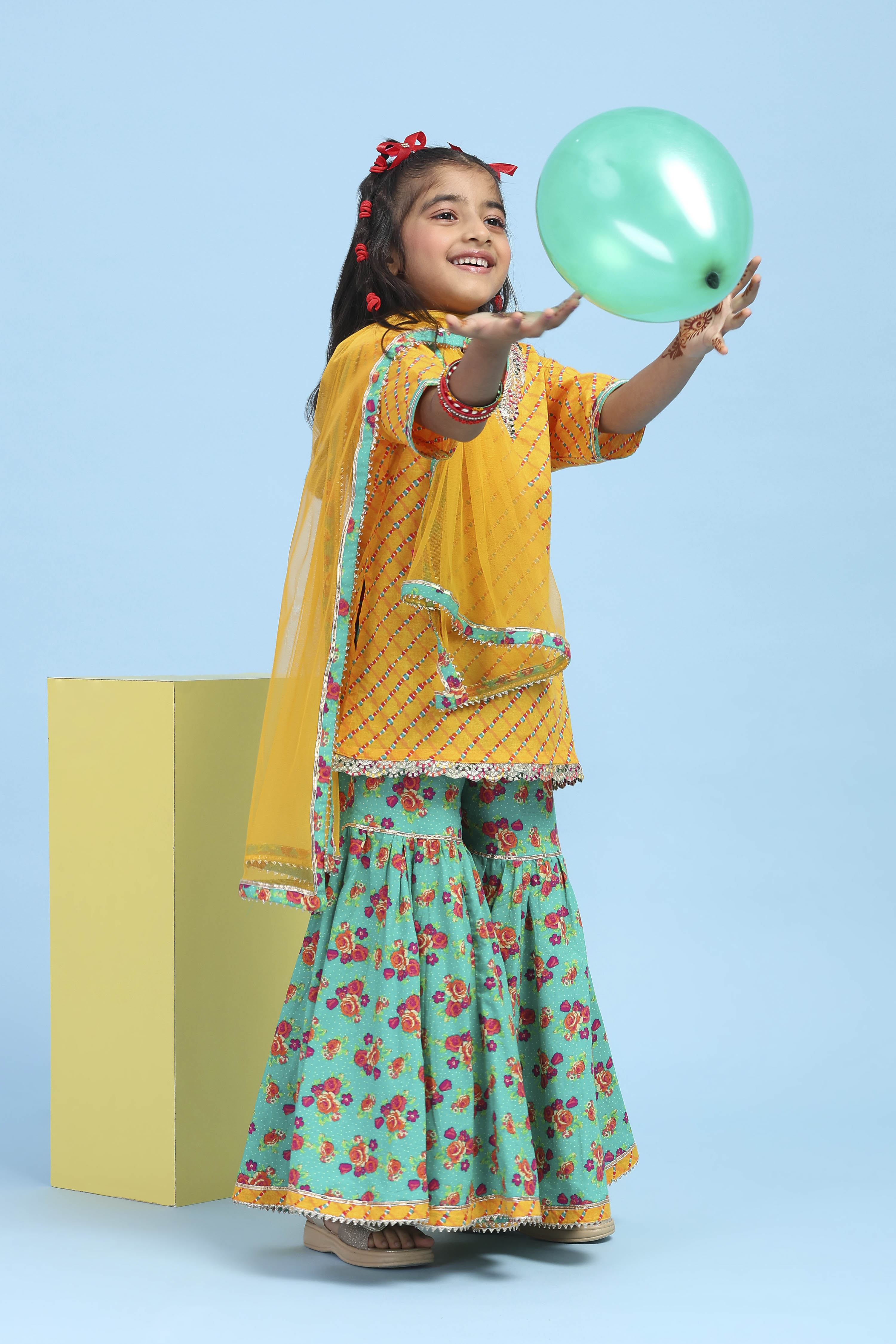 Yellow Cotton Printed Straight Suit Set image number 8