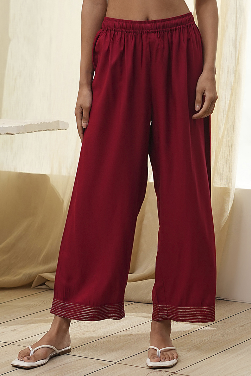 Red Solid Straight Palazzos image number 4
