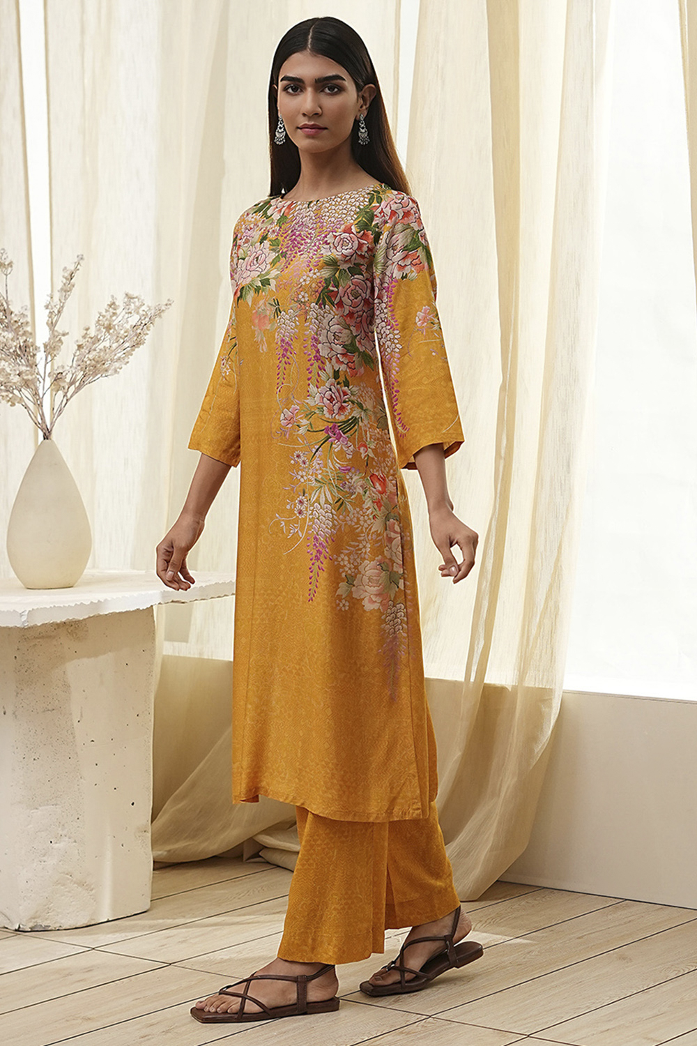 Mustard Yellow Floral Straight Kurta Set image number 3