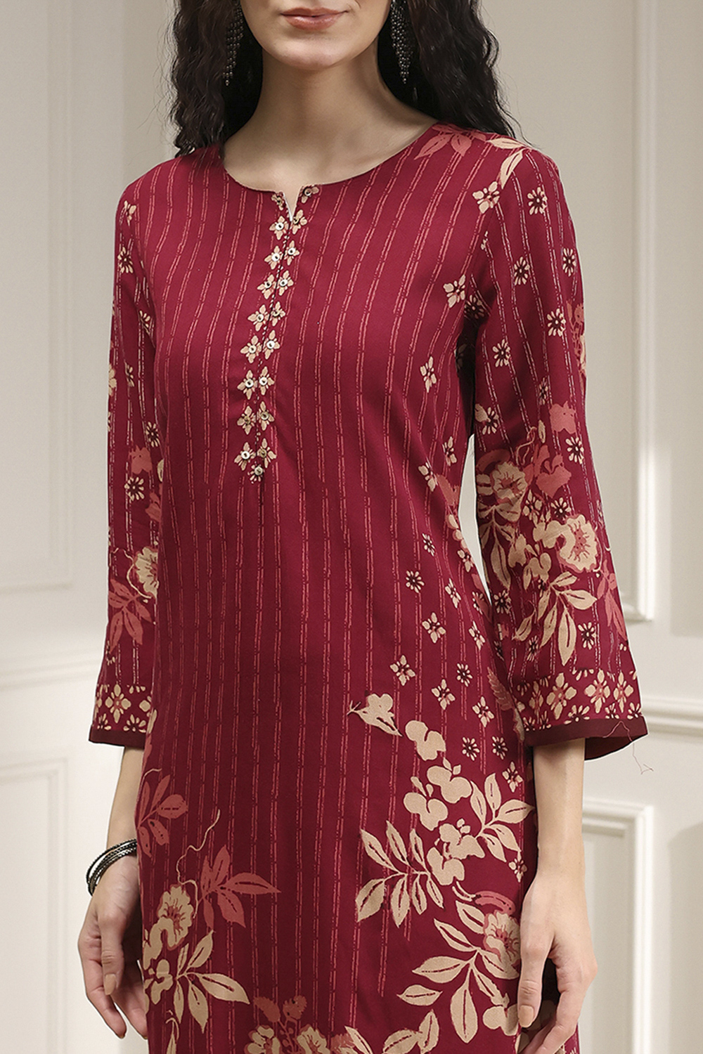 Berry Maroon Printed Straight Kurta image number 1