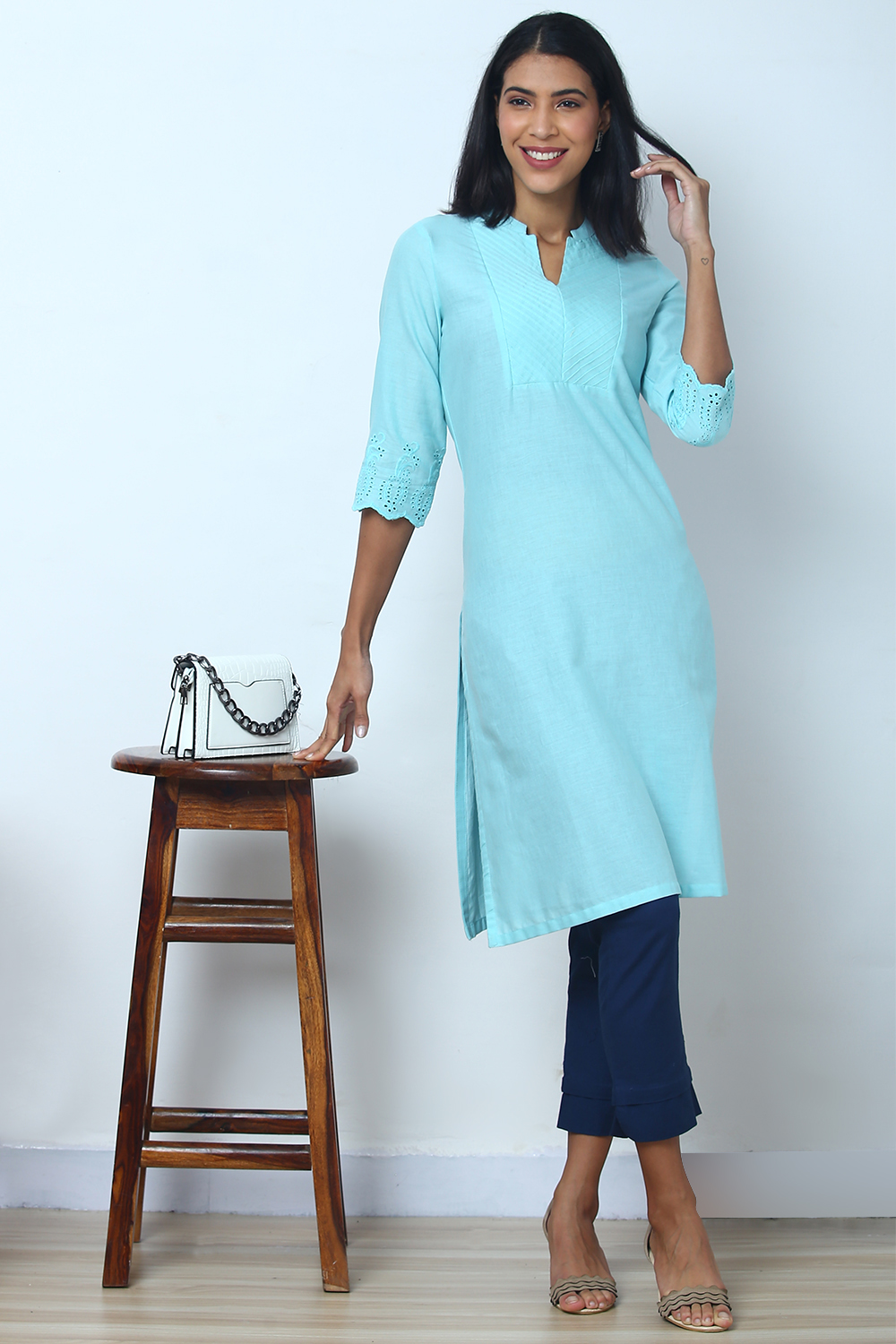 Mint Green Cotton Flax Straight Kurta image number 5