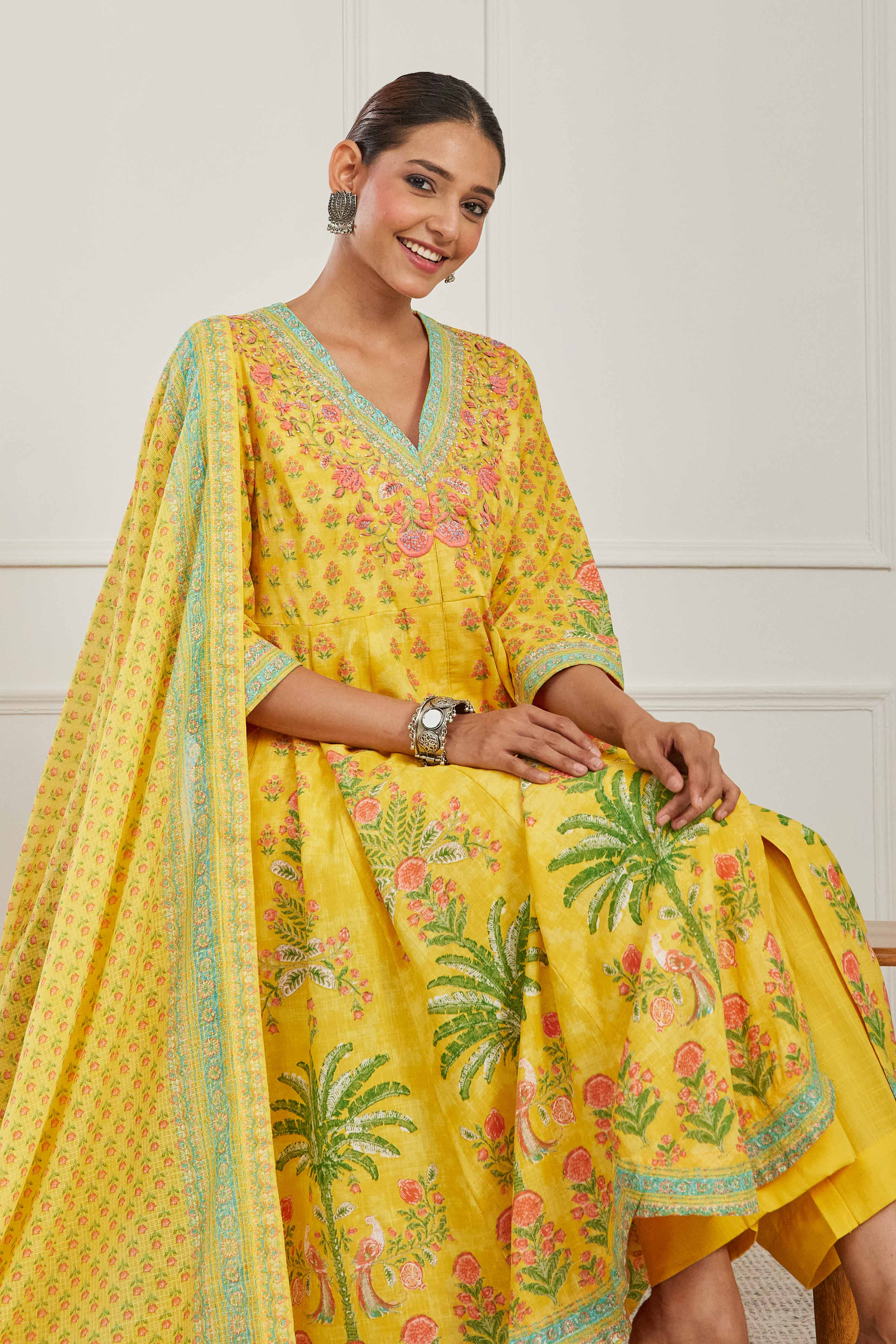 Yellow Cotton Kalidar Suit Set image number 6