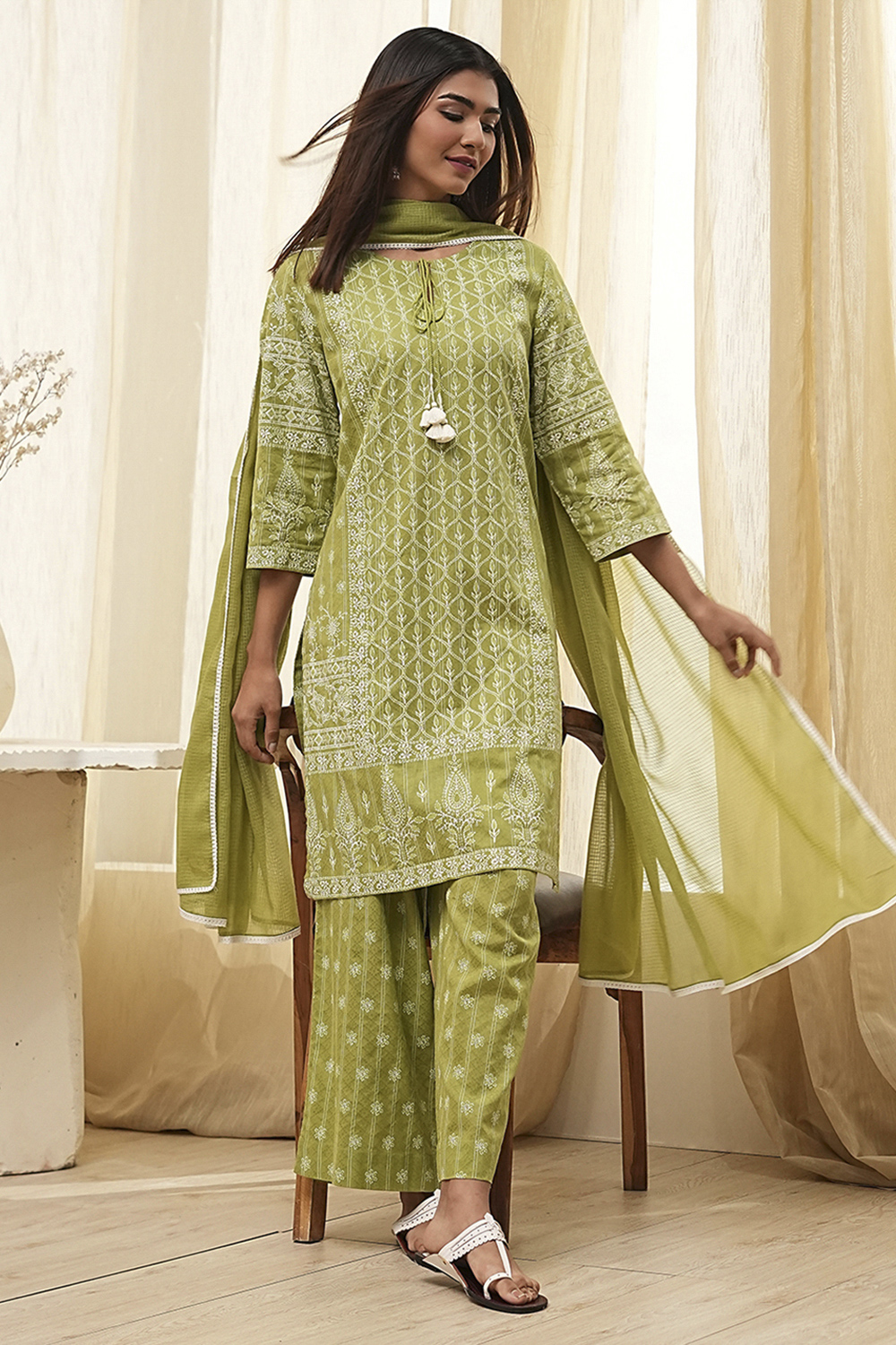 Mehendi Green Cotton Printed Straight Suit Set image number 0