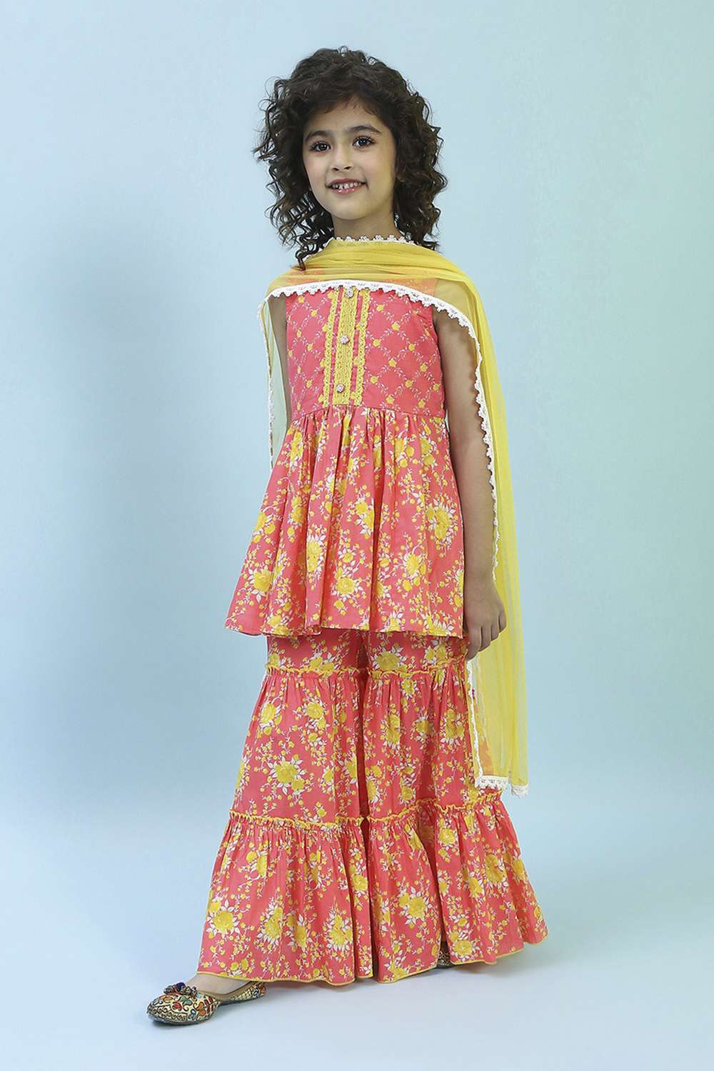Pink Cotton Gathered Suit Set image number 3