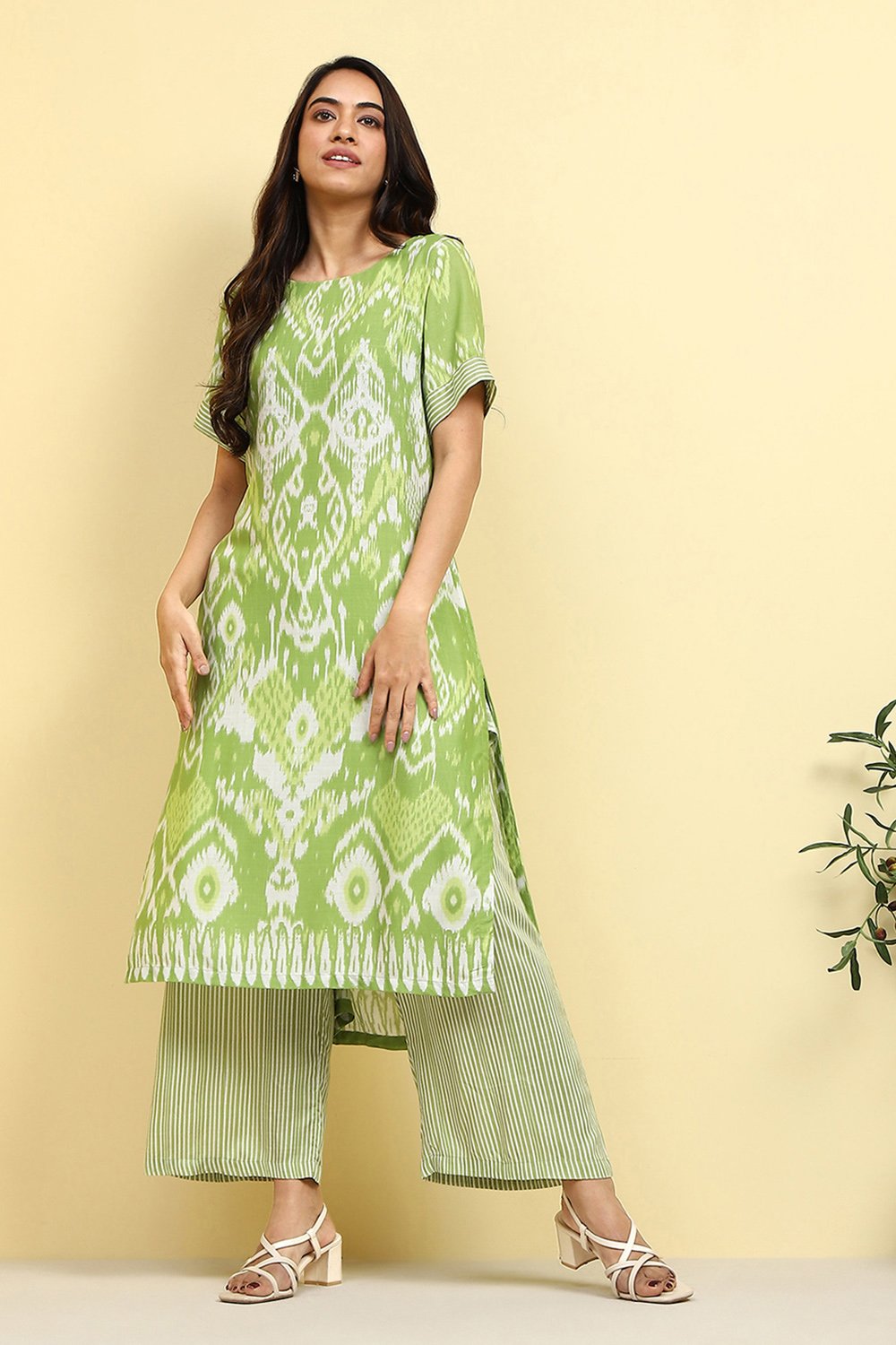 Blue Printed Straight Kurta Set image number 5