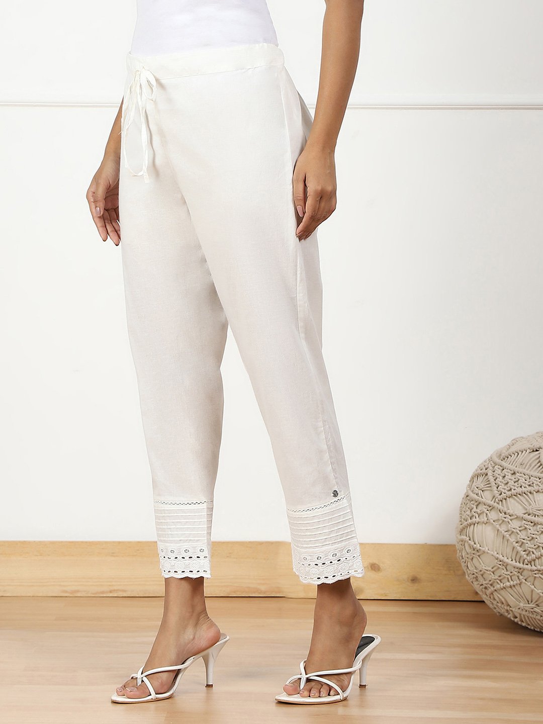Off White Cotton Regular Pants image number 2