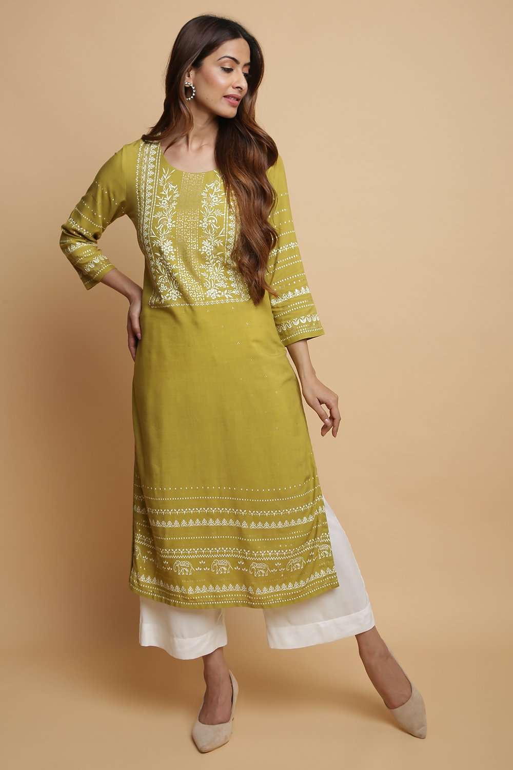 Green Rayon Straight Kurta Pants Set image number 0