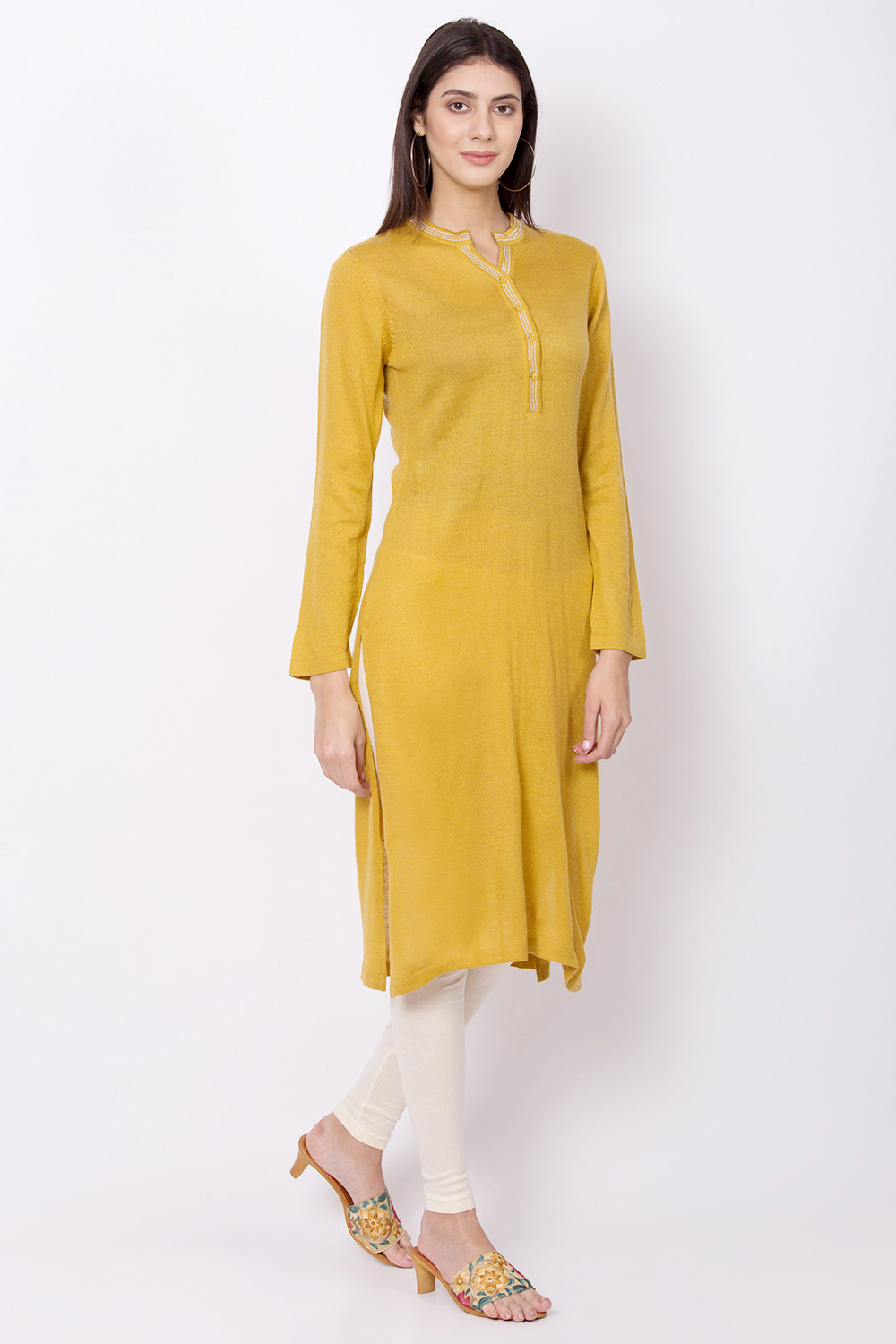 Yellow Acrylic Woollen Solid Kurta image number 0