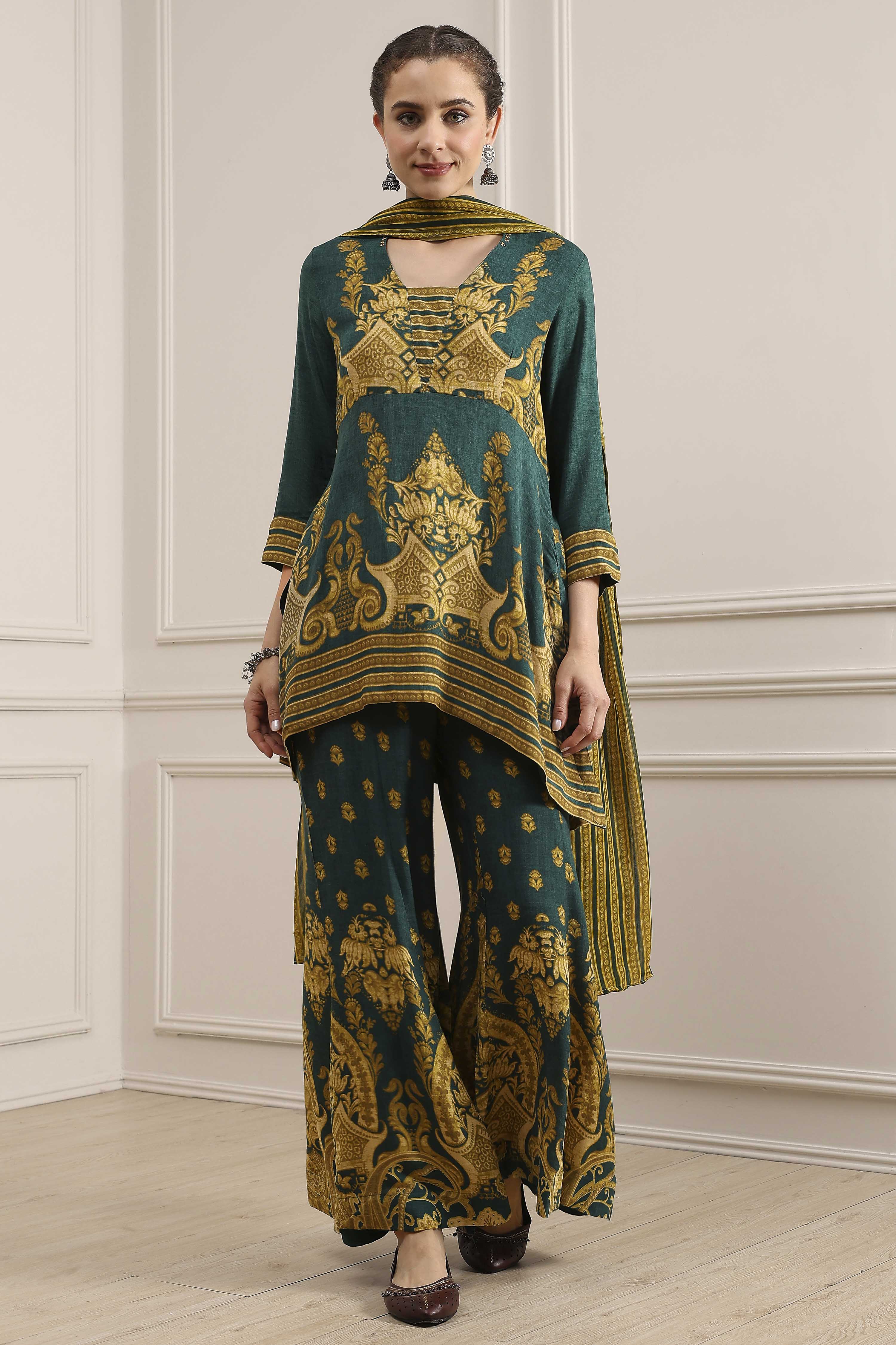 Green Viscose Printed Sharara Suit Set image number 6