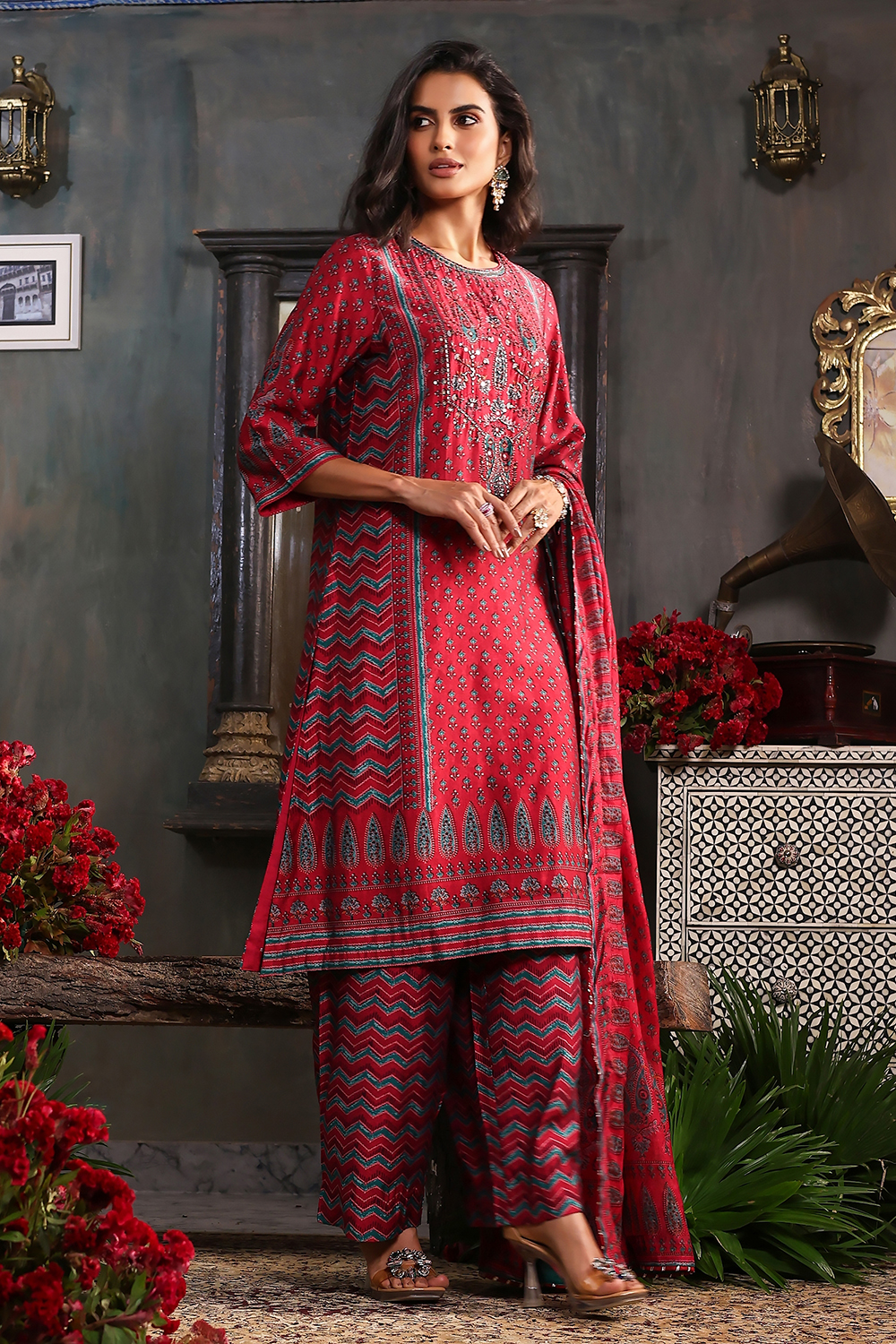 Blue Printed Straight Suit Set image number 5