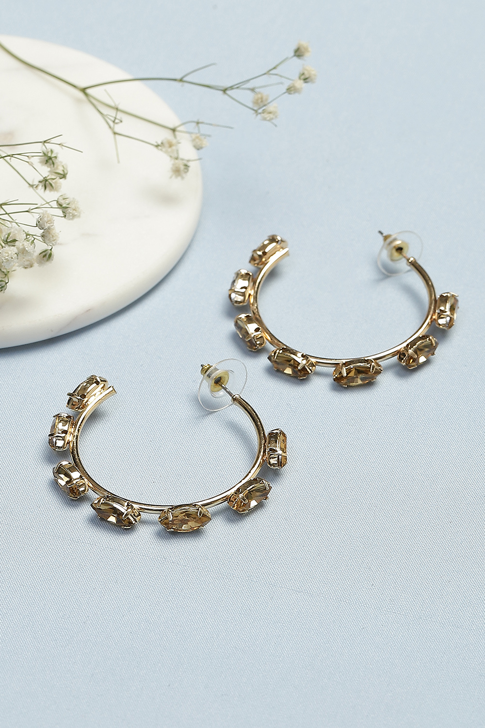 Nude Earrings image number 0