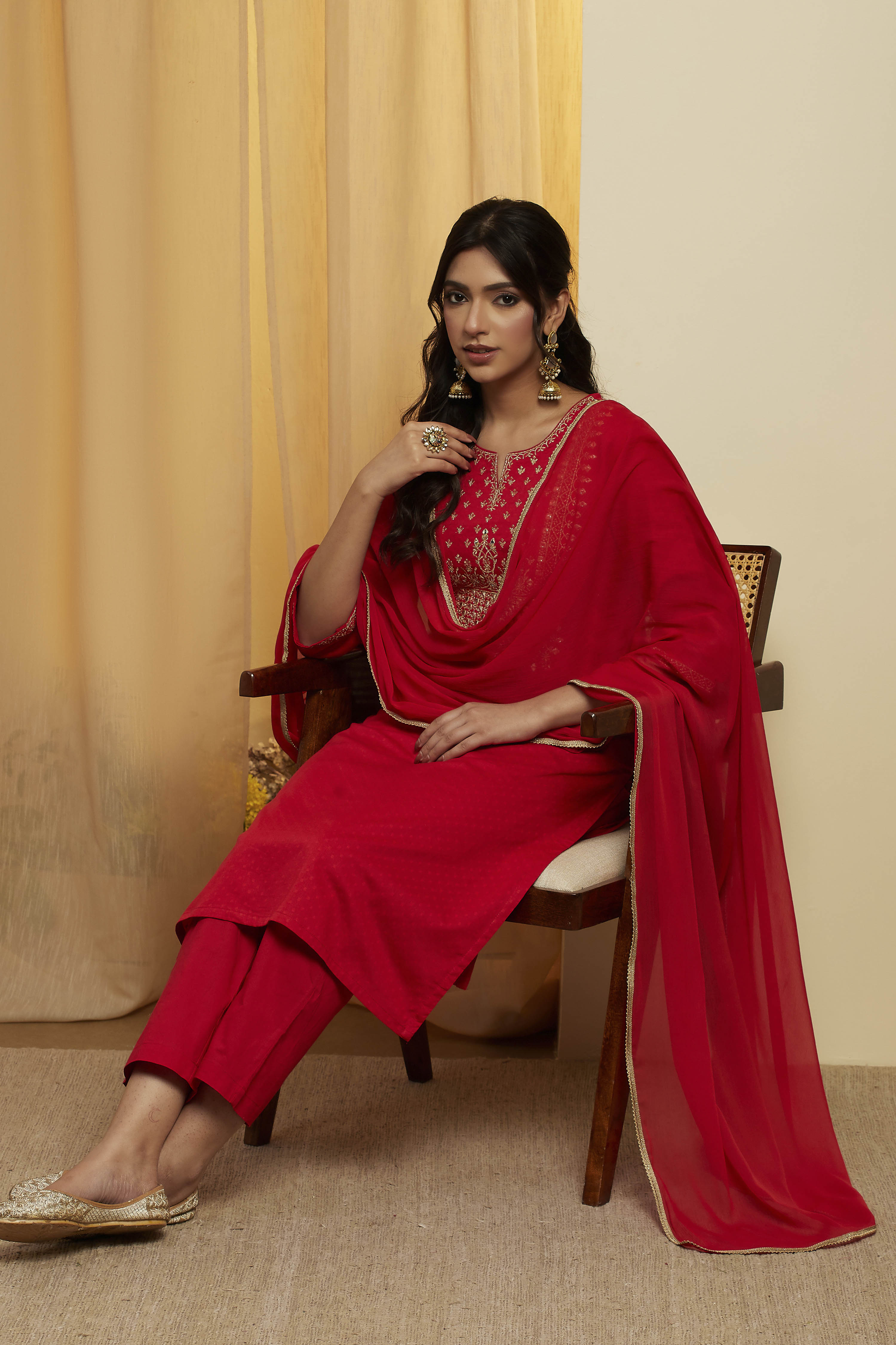 Red Cotton Straight Suit Set image number 0