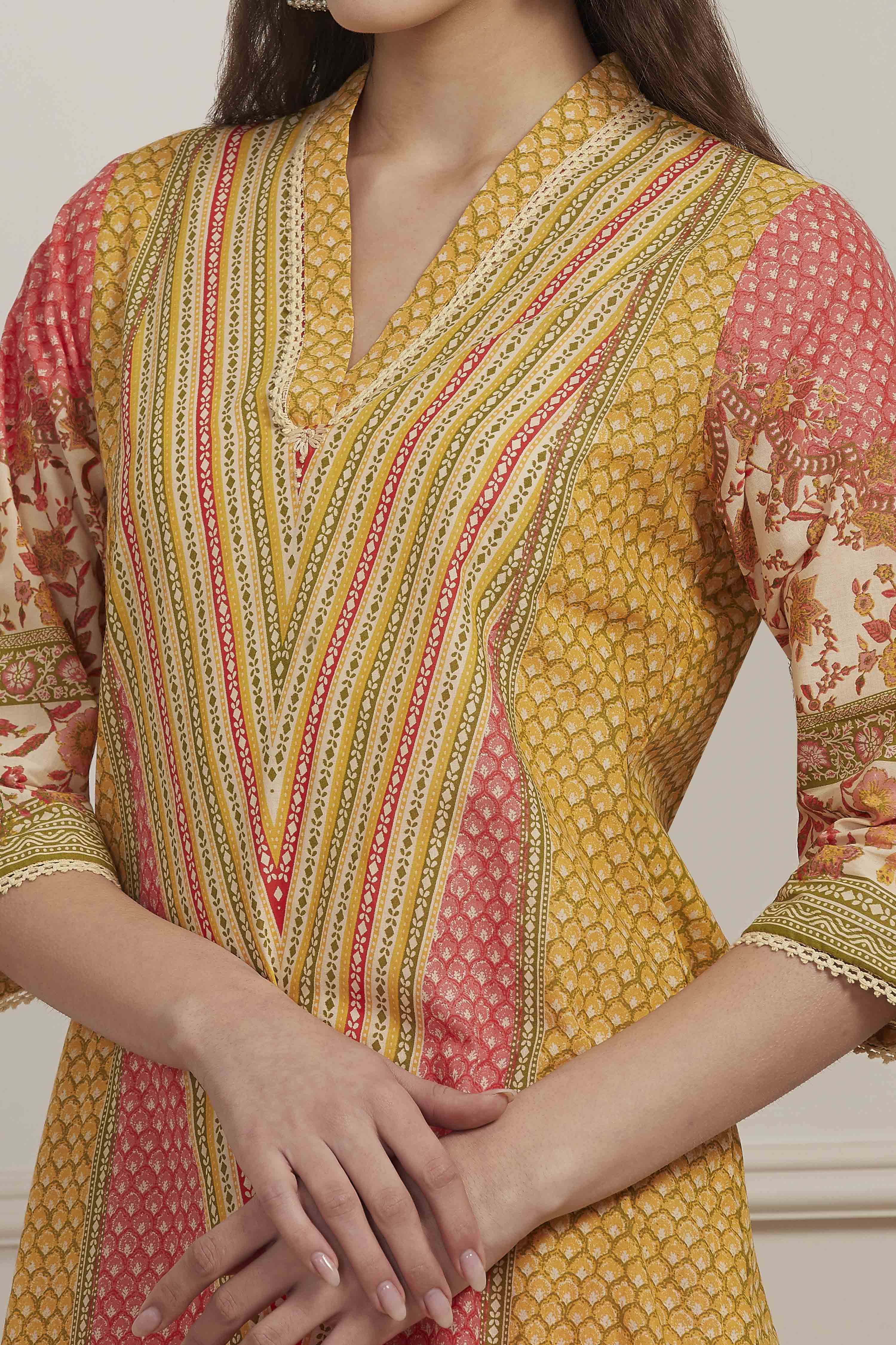 Red Cotton Straight Kurta image number 1