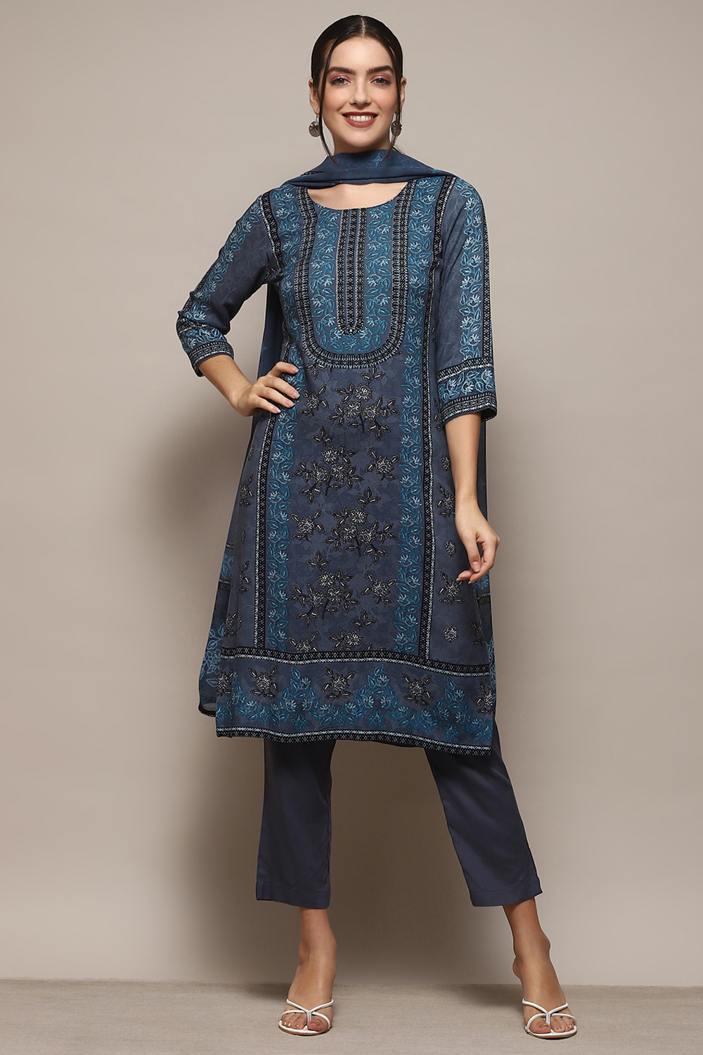 Indigo LIVA Straight Kurta Slim Pant Suit Set image number 7