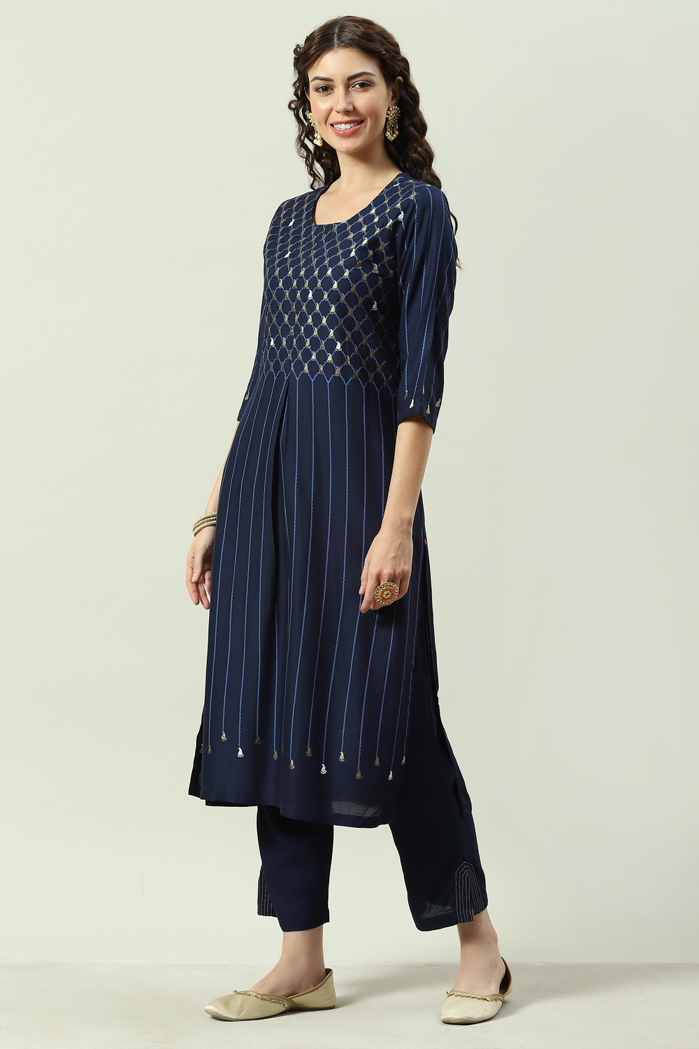 Navy Printed Rayon Straight Kurta Regular Pants Suit Set image number 3