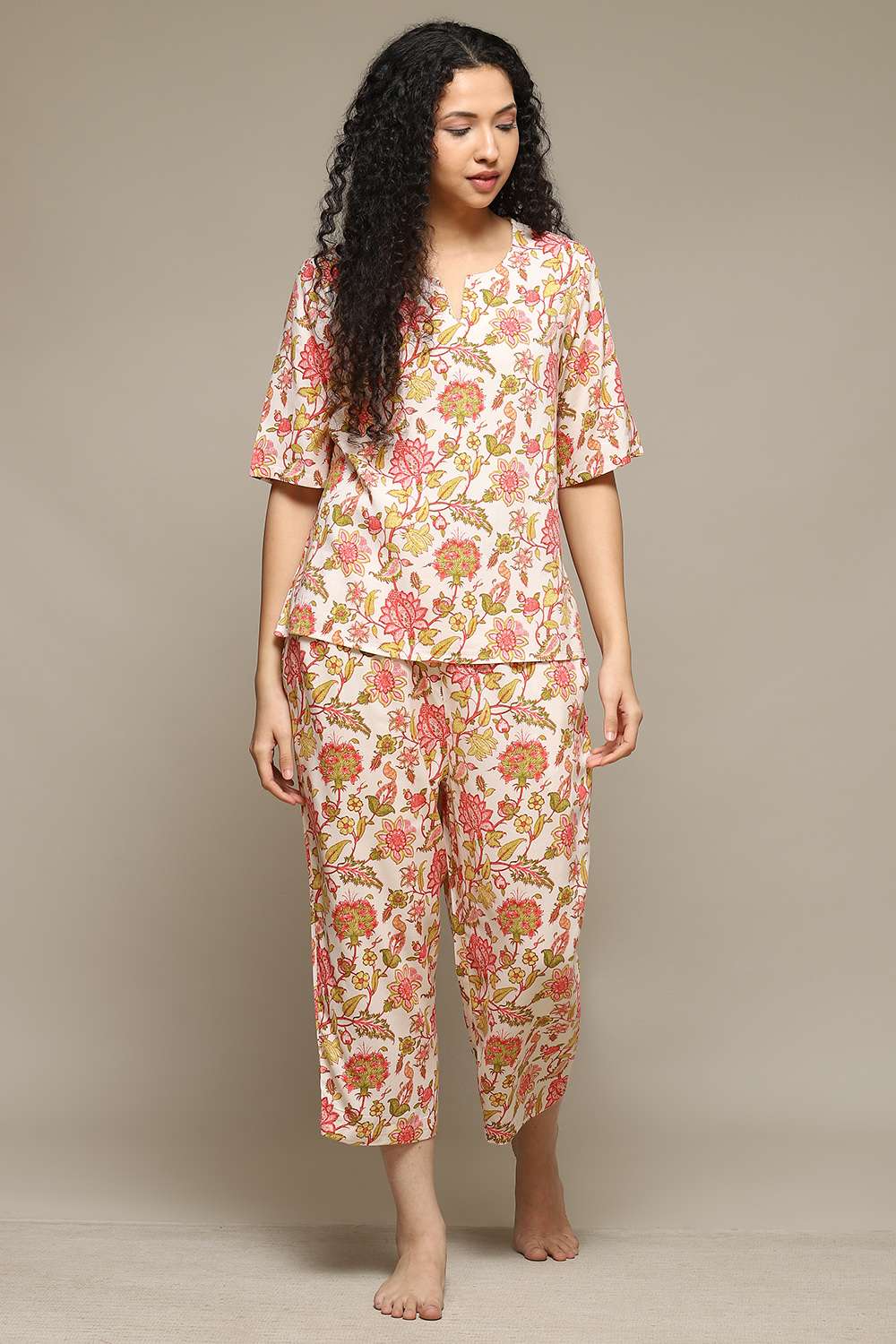 Off White & Red Rayon Printed 2 Piece Sleepwear Set image number 6