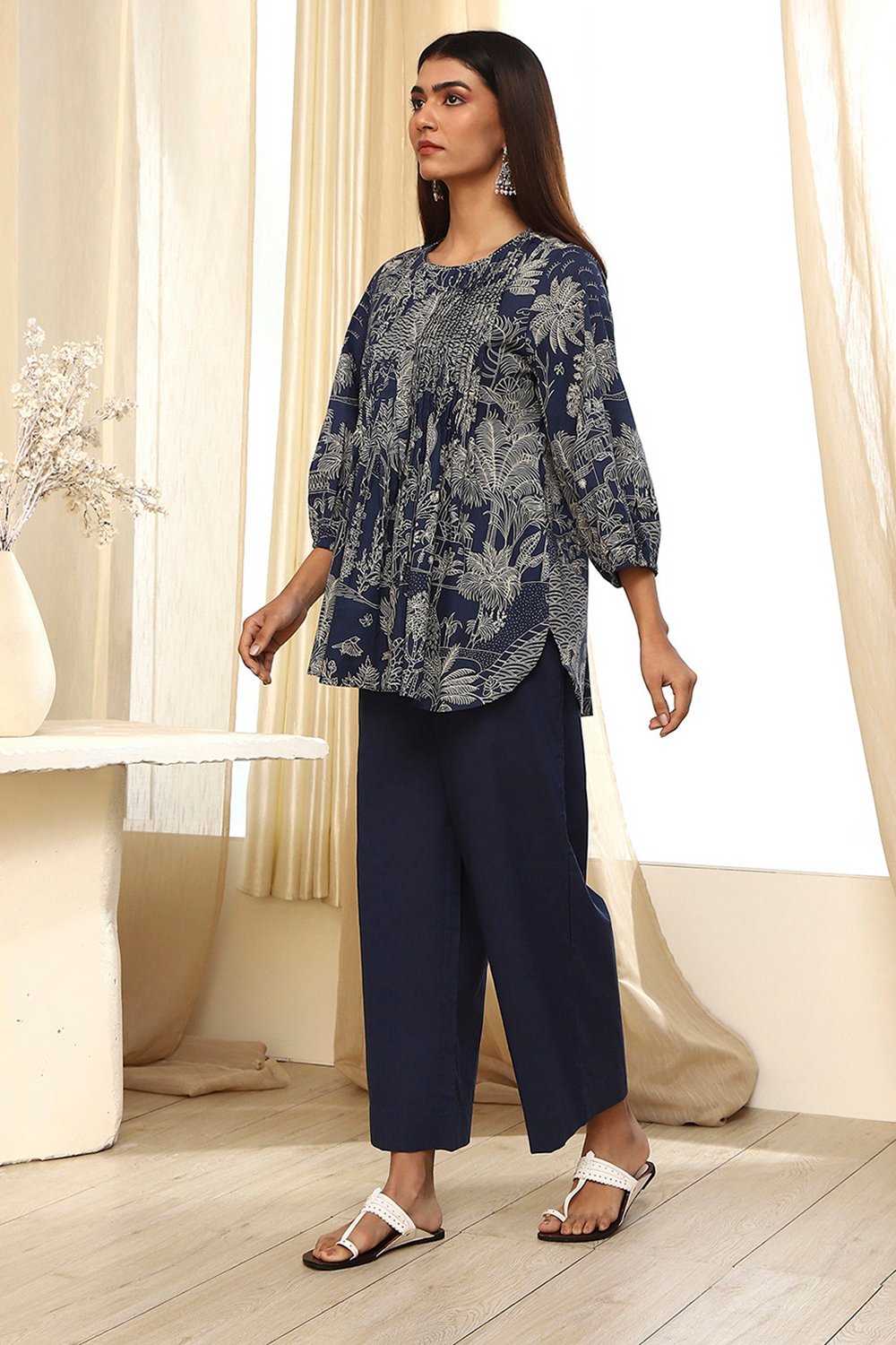 Blue Pure Cotton Fusion Short Kurta Set image number 3