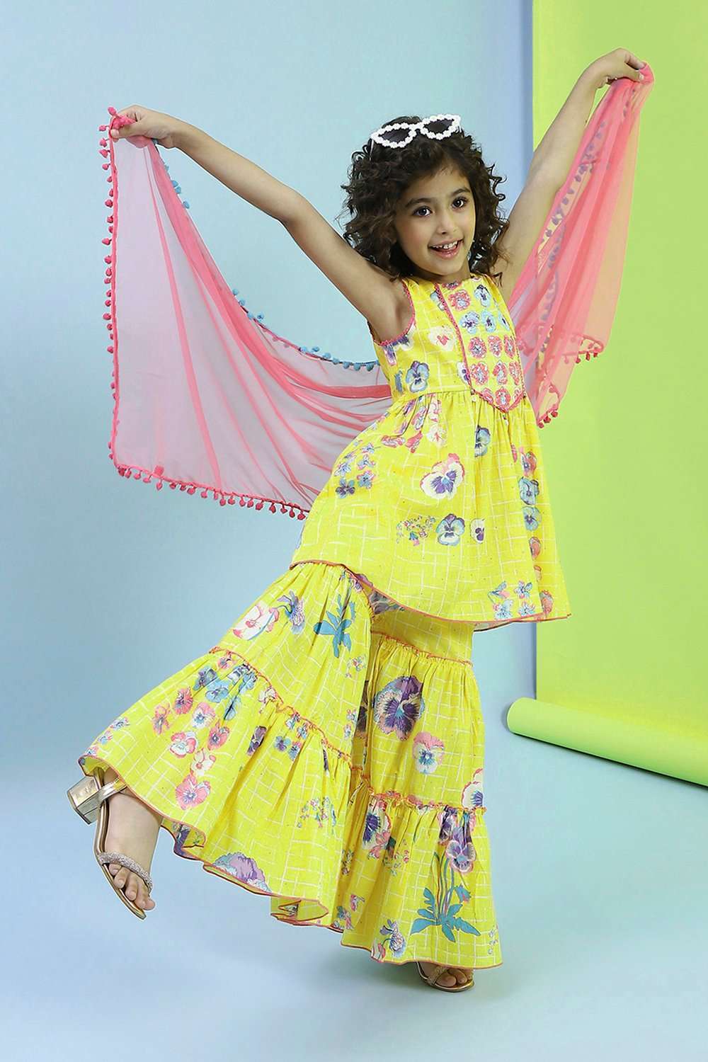 Yellow Cotton Peplum Suit Set image number 7