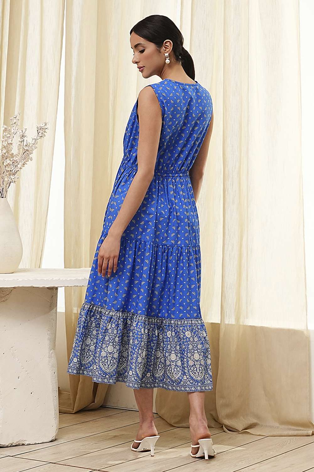 Blue Cotton Printed Tiered Dress image number 3