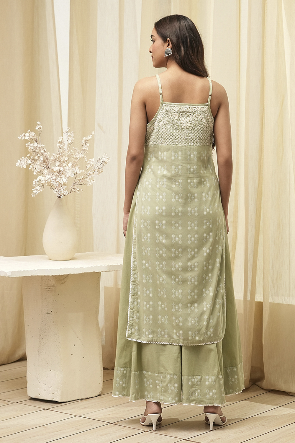 Green Cotton Floral Strappy Straight Suit Set image number 4