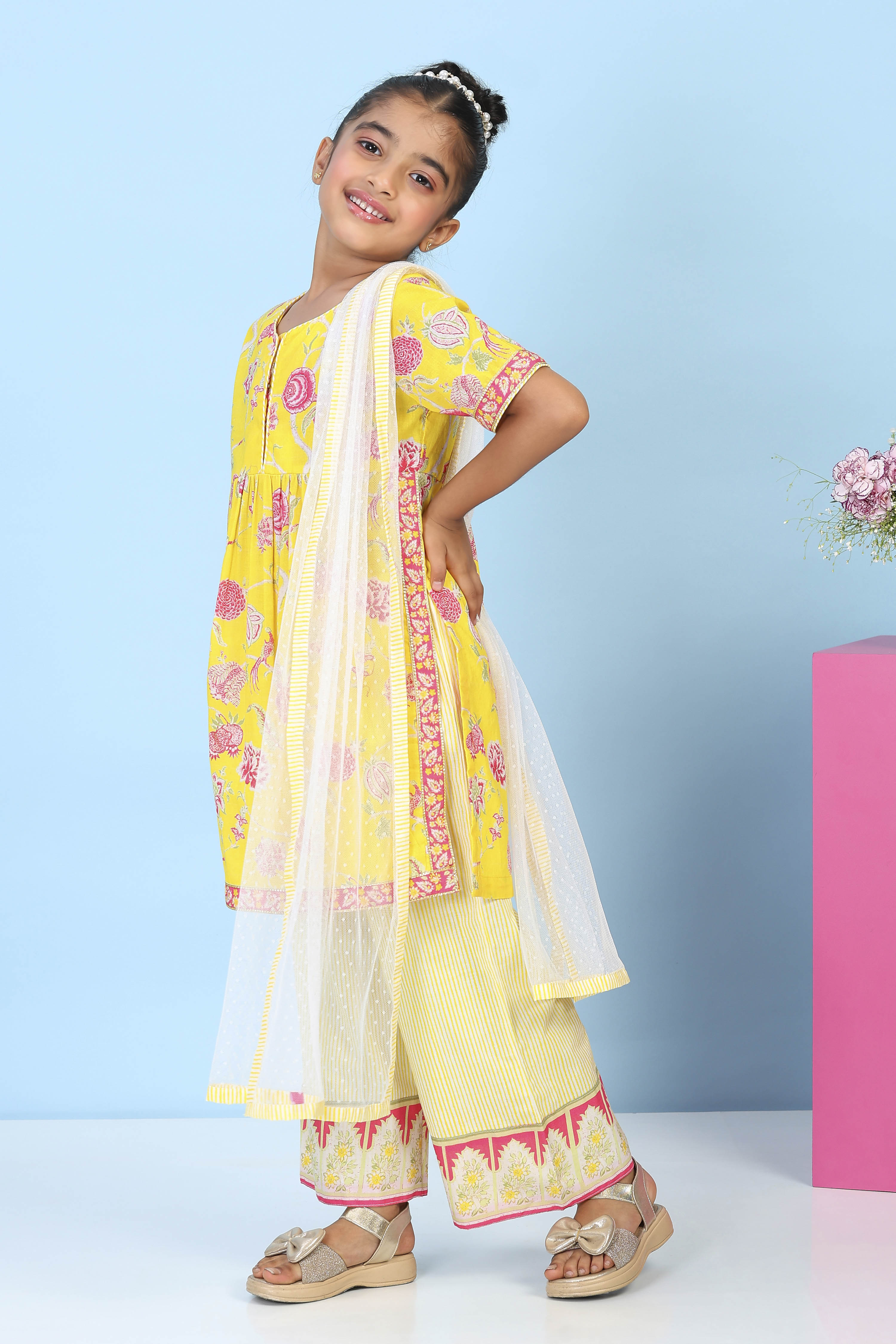 Yellow Cotton Printed Straight Suit Set image number 3