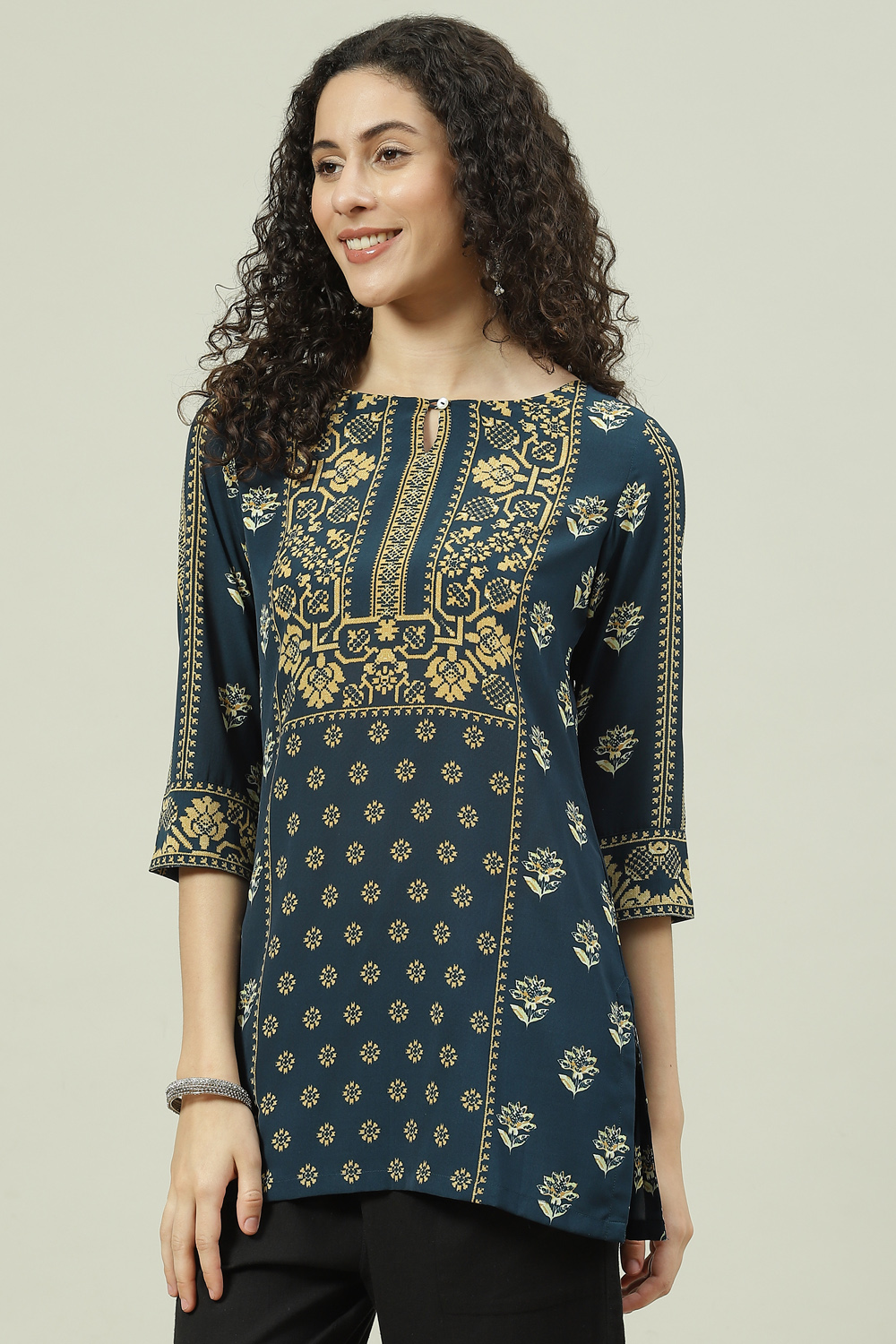 Bottle Green Art Silk Straight Printed Short Kurti image number 3