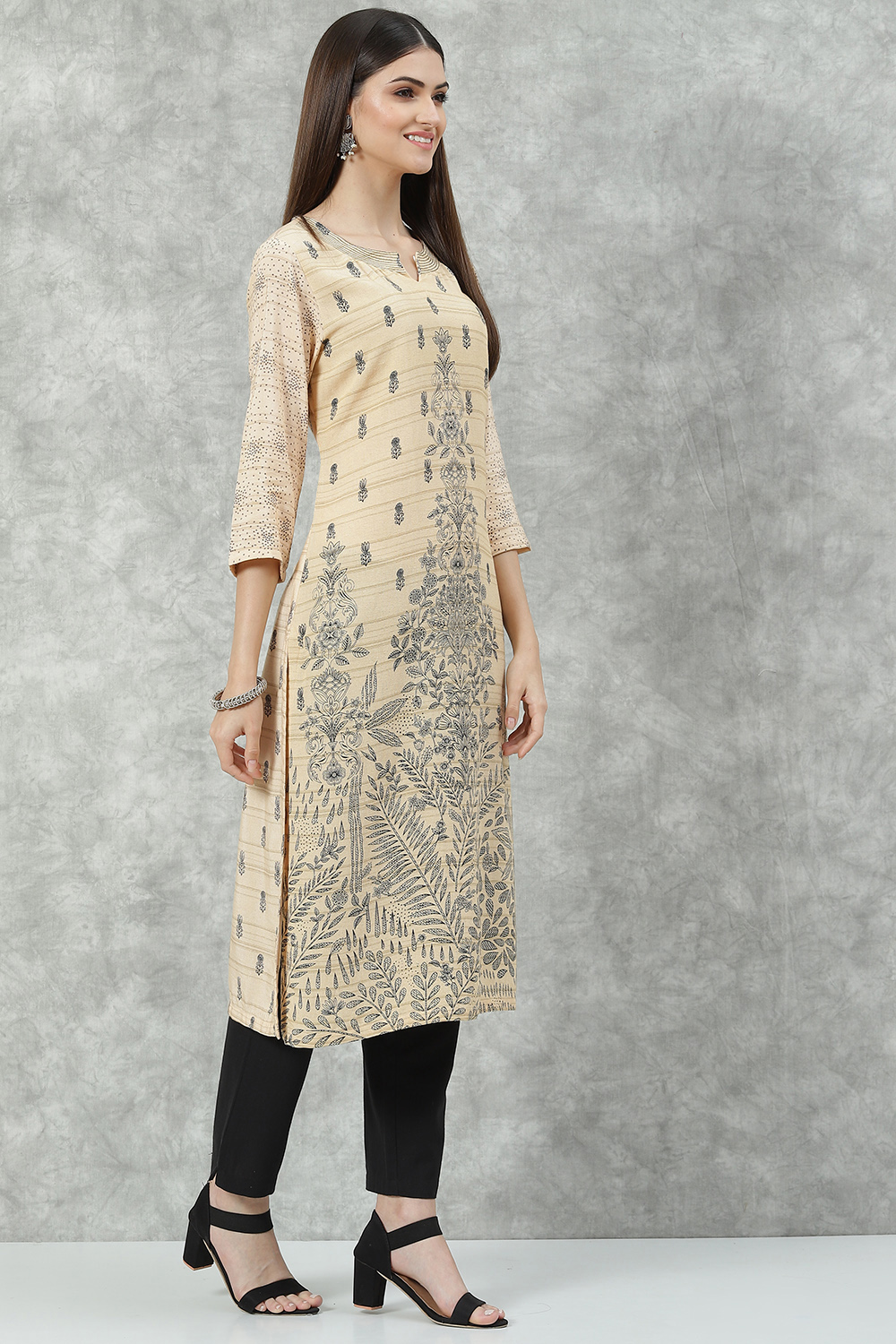 Beige Rayon A-Line Printed Kurta image number 3