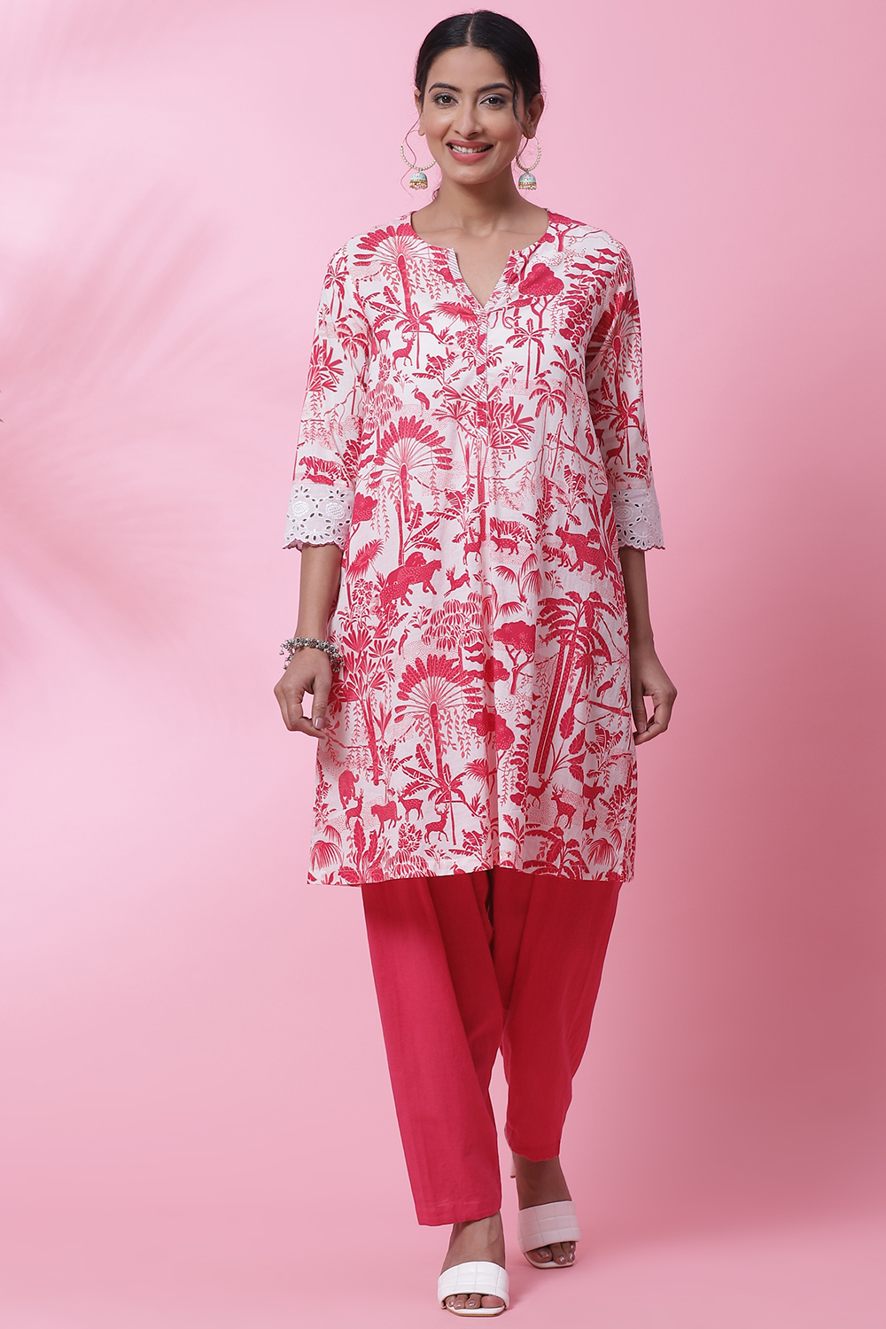 White And Fuchsia Cotton A-Line Kurta Salwar Pant Suit Set image number 0