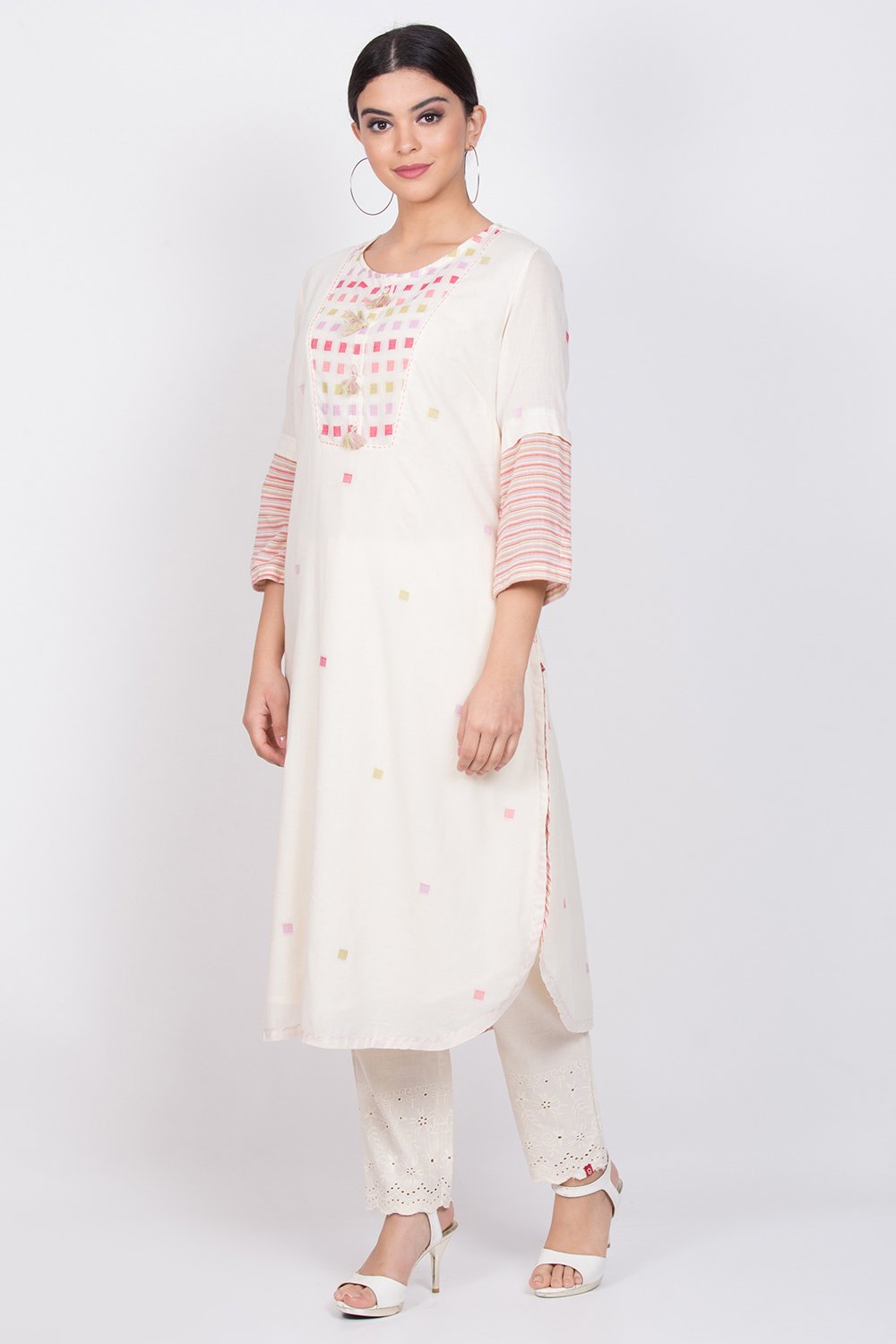 Off White Cotton Straight Yarndyed Kurta image number 3