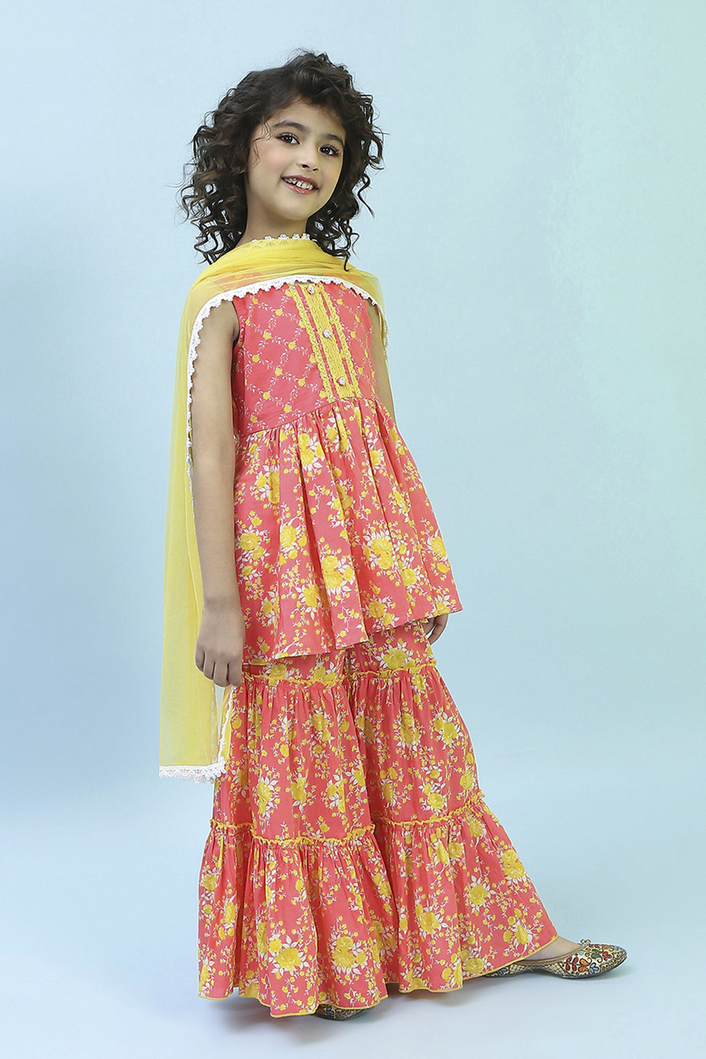Pink Cotton Gathered Suit Set image number 5