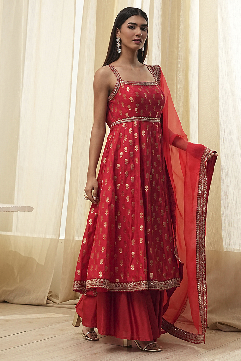 Red Yarn-Dyed Strappy Anarkali Suit Set image number 5