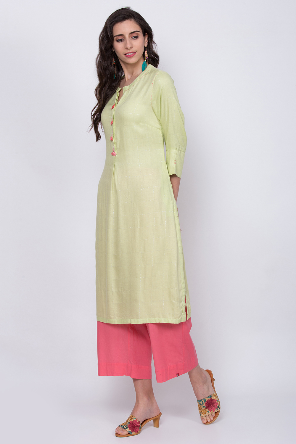 Mint Green Rayon Straight Kurta image number 2