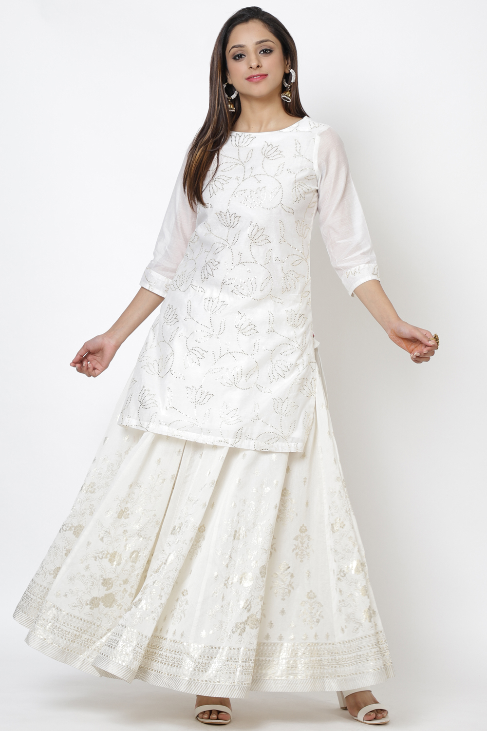 Off White Art Silk Skirt image number 4