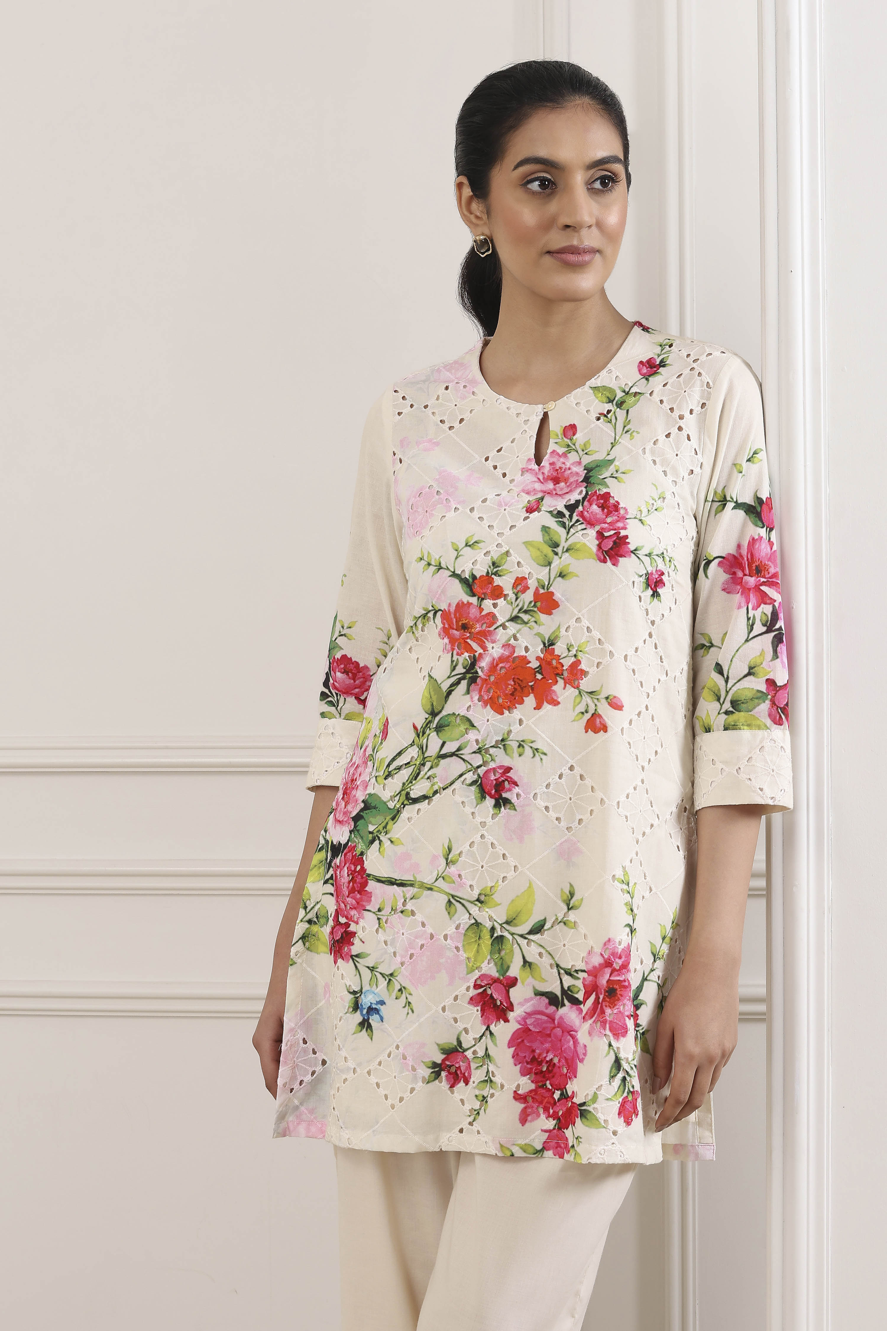 Beige Cotton Straight Suit Set image number 8