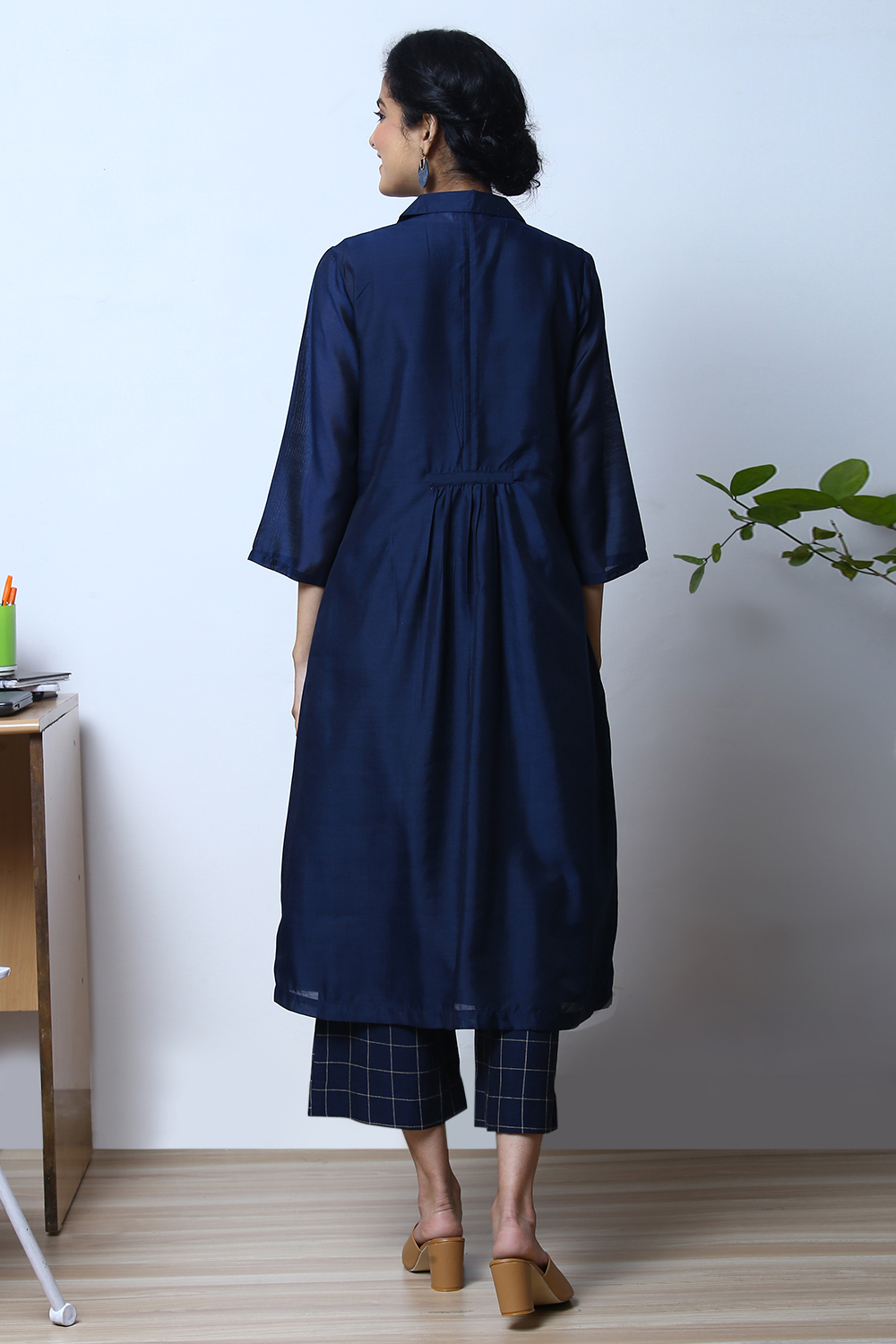 Navy Cotton Straight Kurta Palazzo Suit Set image number 9