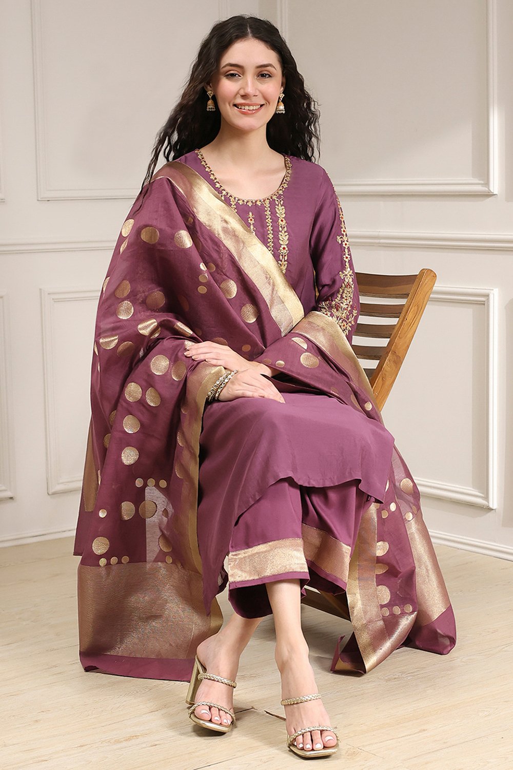 Old Rose Solid Straight Suit Set image number 0