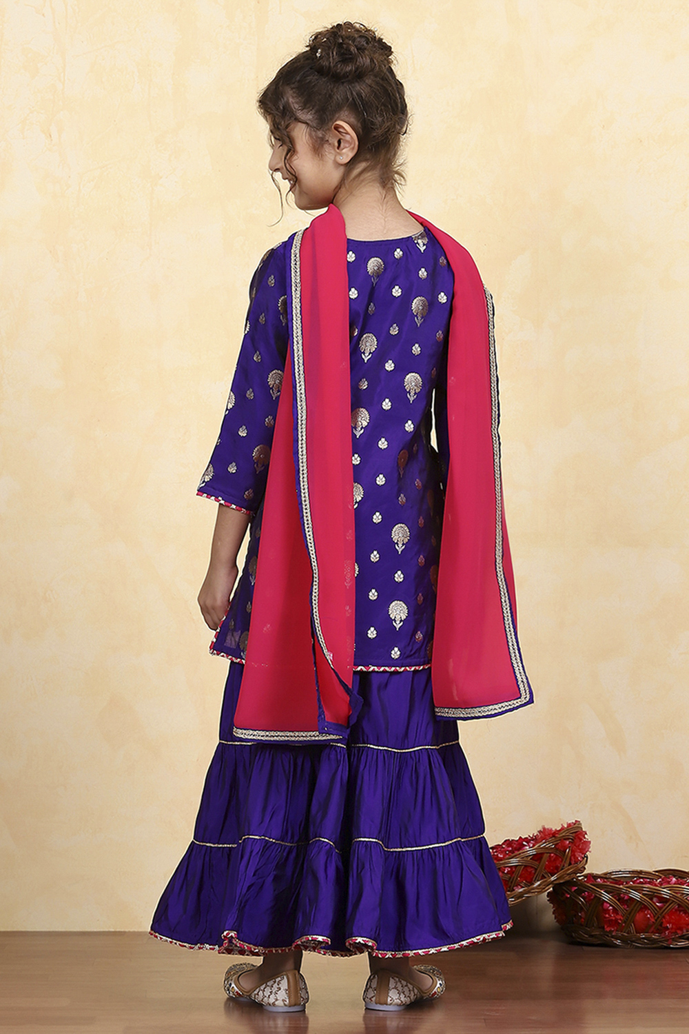 Purple Brocade Short Kurta Suit Set image number 4