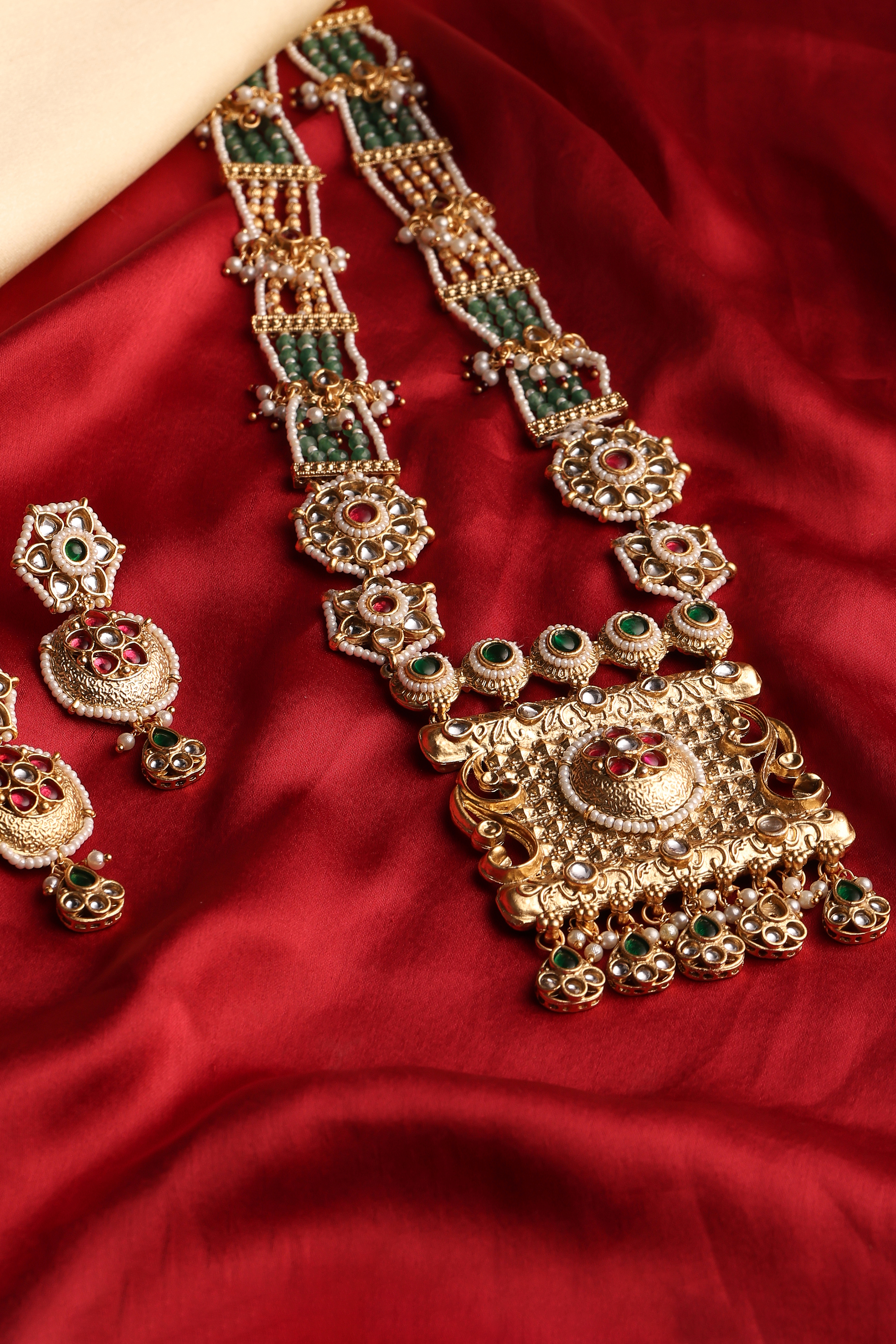 Multi Alloy Necklace Set image number 0