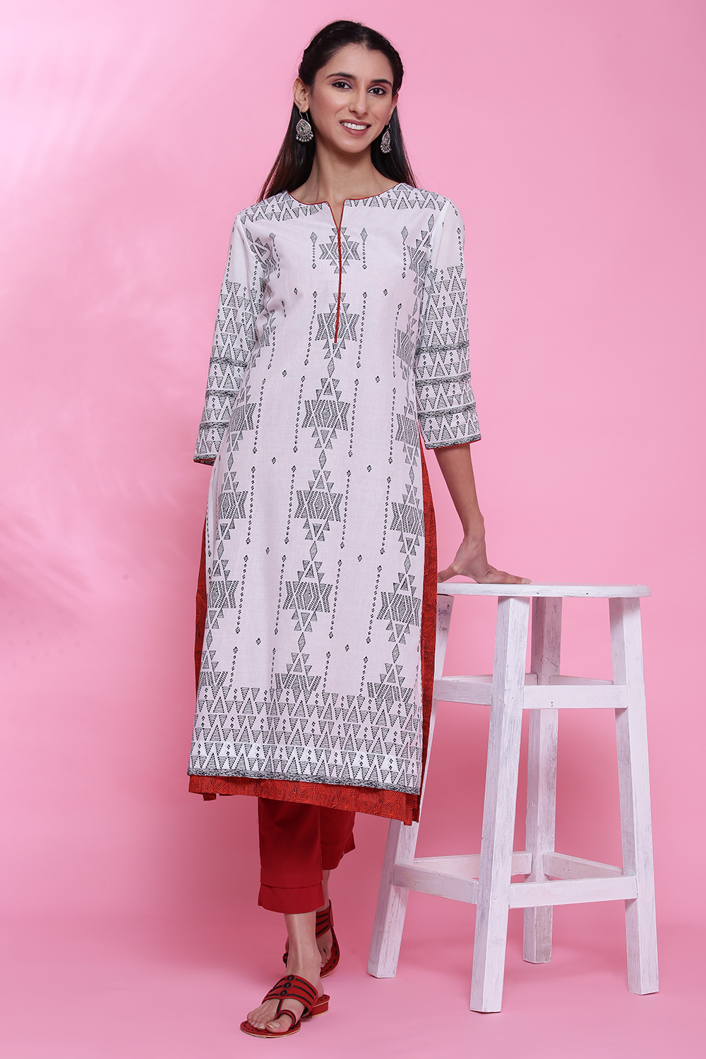 White Cotton A-Line Printed Kurta image number 0