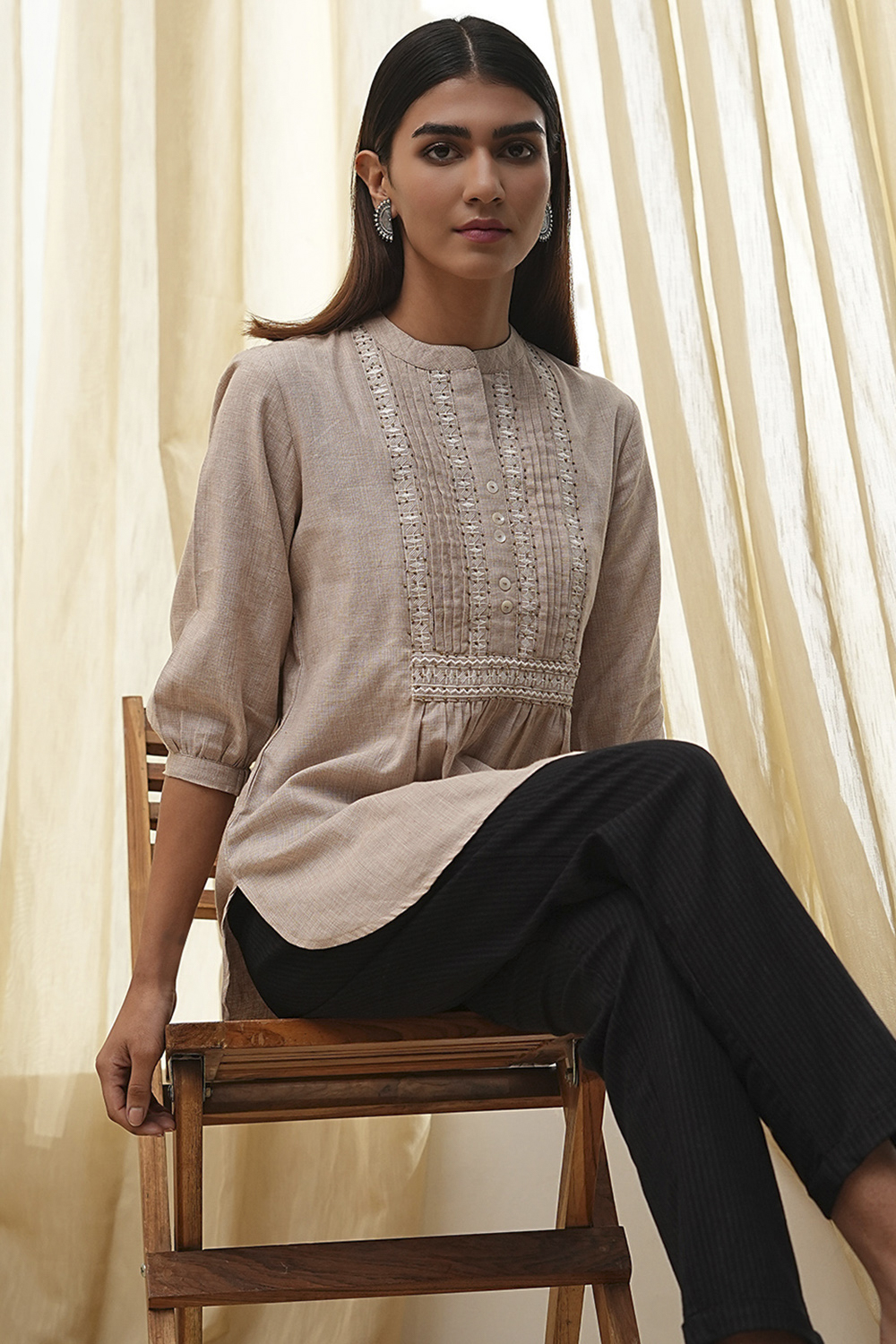 Black Cotton Yarn-Dyed Short Straight Kurta image number 0