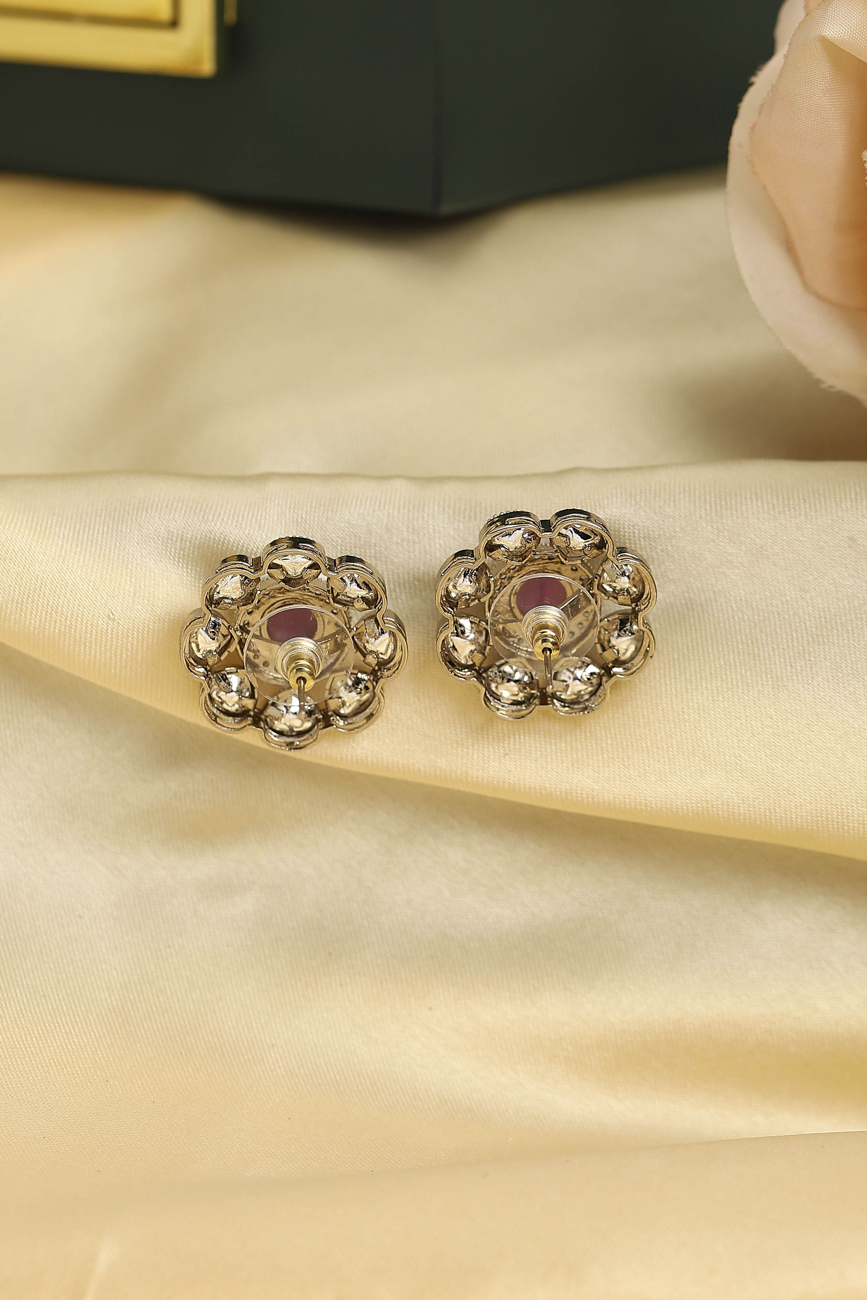 Pink Gold Plated Brass Floral Stud Earrings image number 2