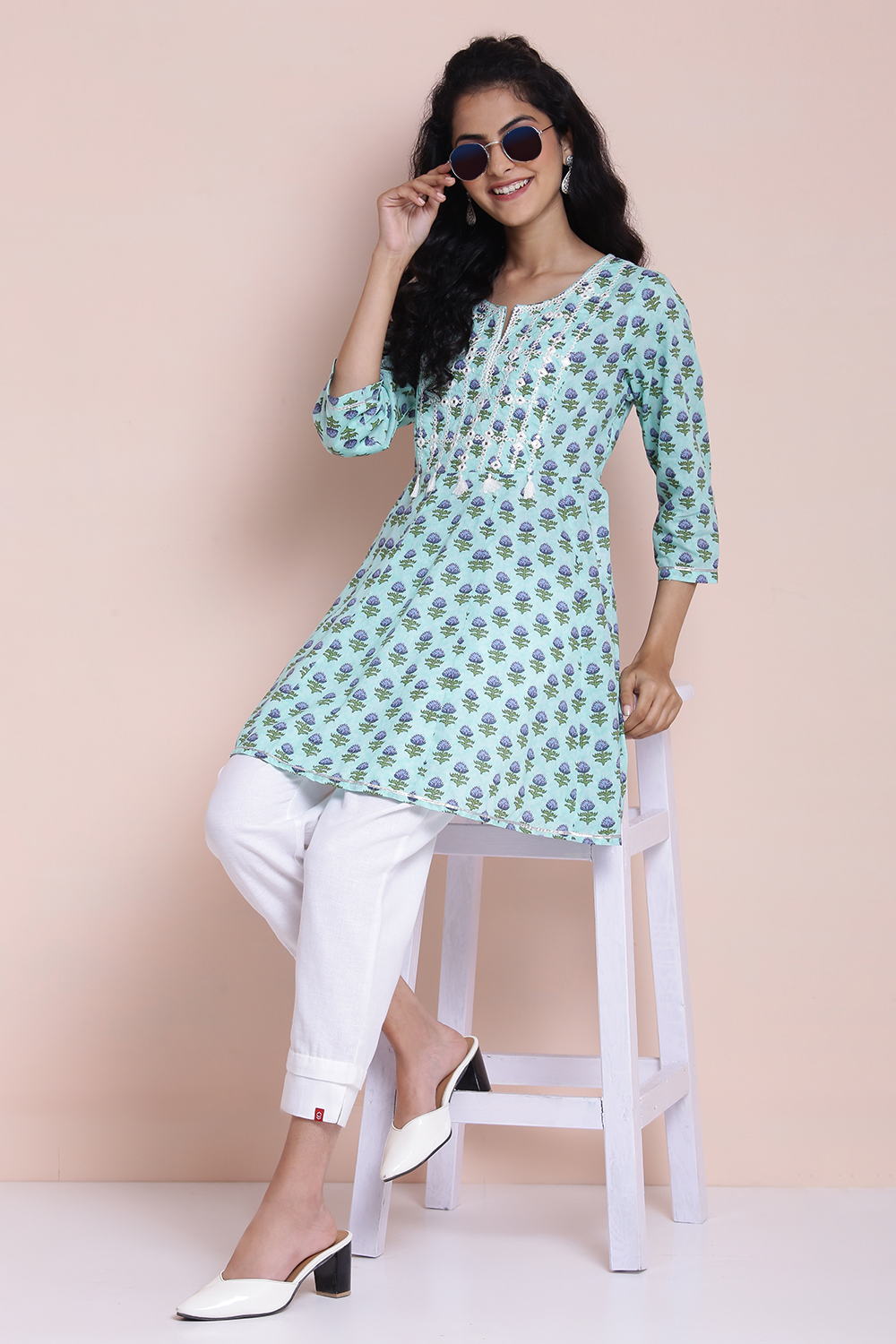 Mint Cotton Printed Kurti image number 5