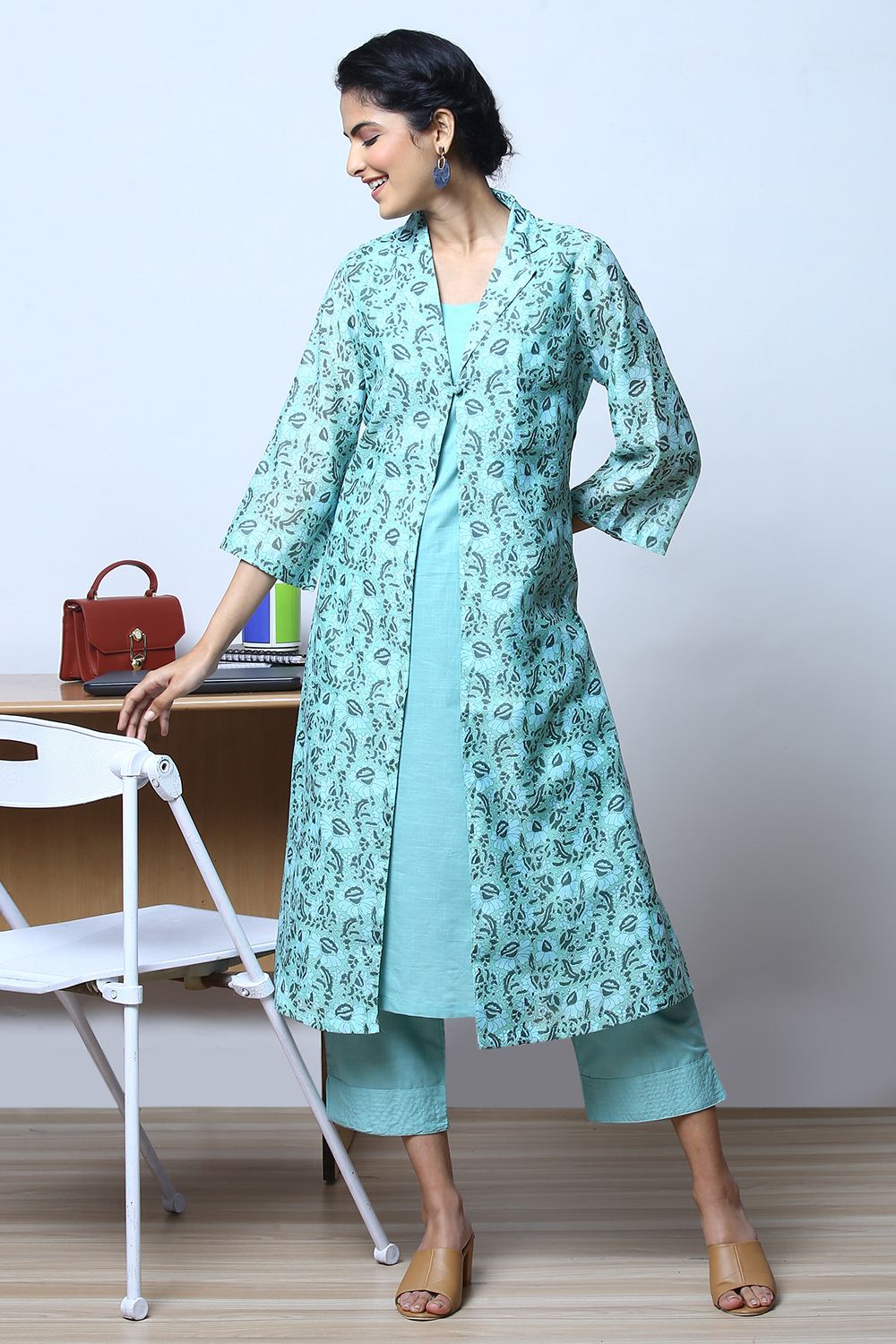 Mint Green Art Silk Straight Kurta Relaxed Pant Suit Set image number 5