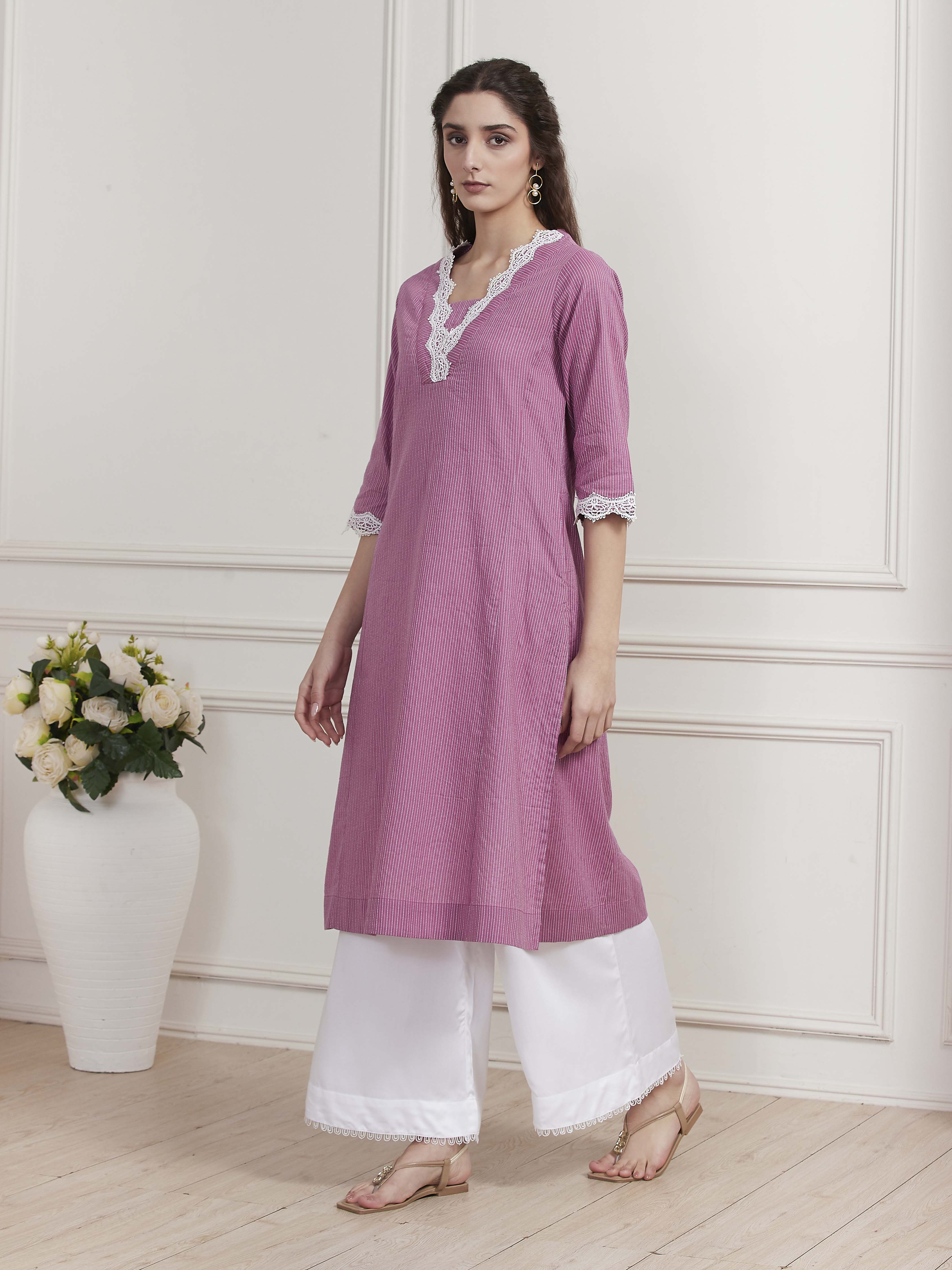Blue Cotton Lace Trim Straight Kurta image number 2