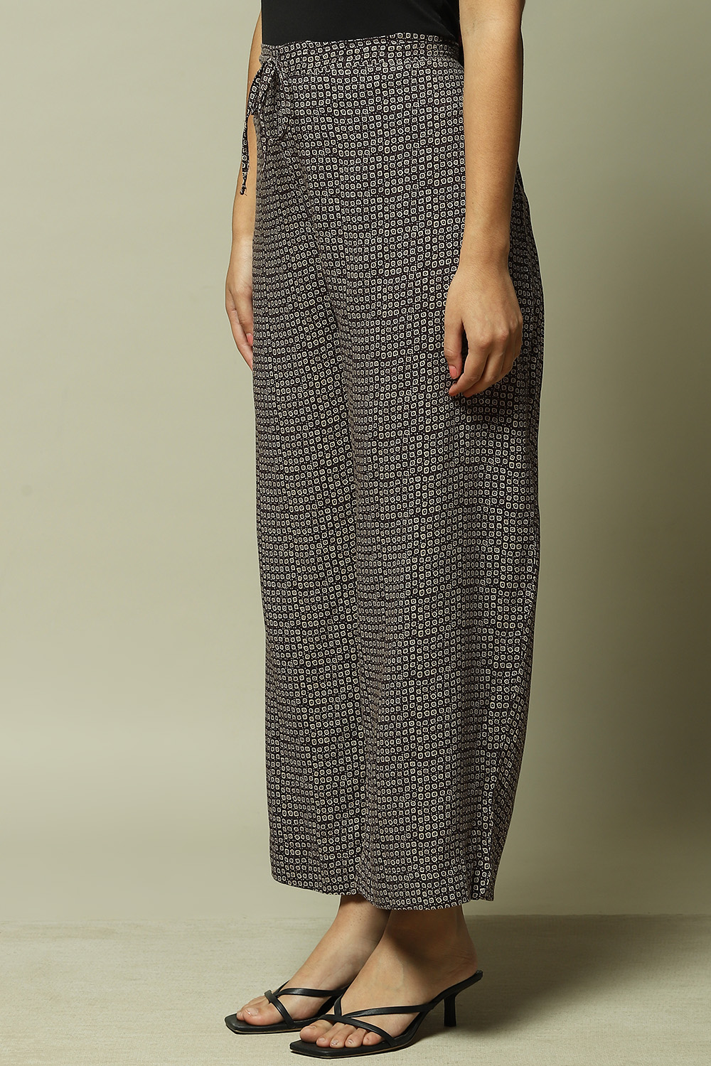 Black LIVA Straight Palazzo image number 3