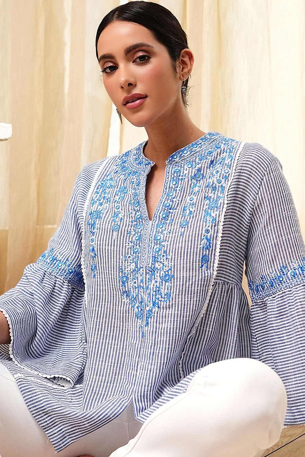Blue Straight Short Kurta image number 1