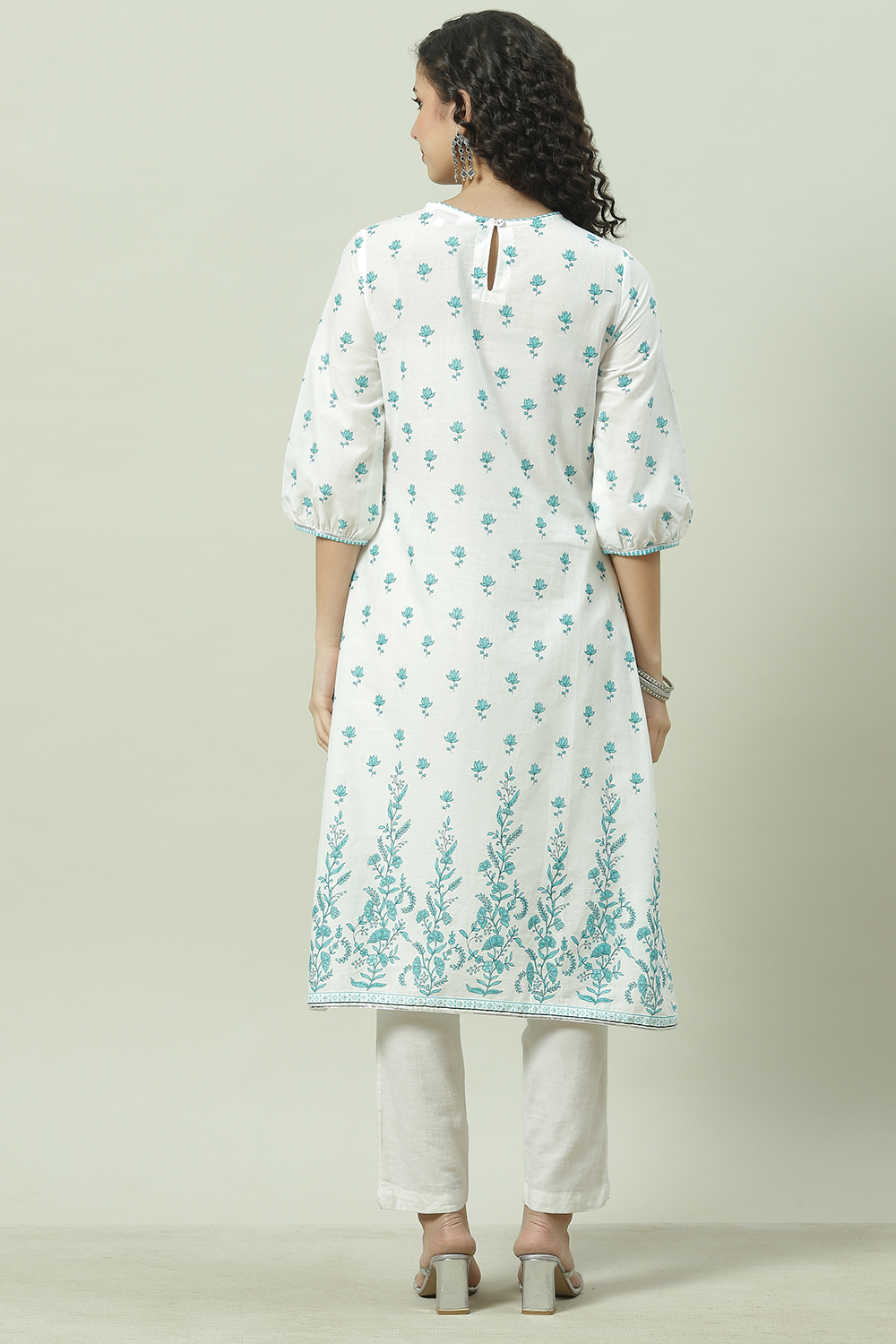 Lavender Cotton Straight Printed Kurta image number 4