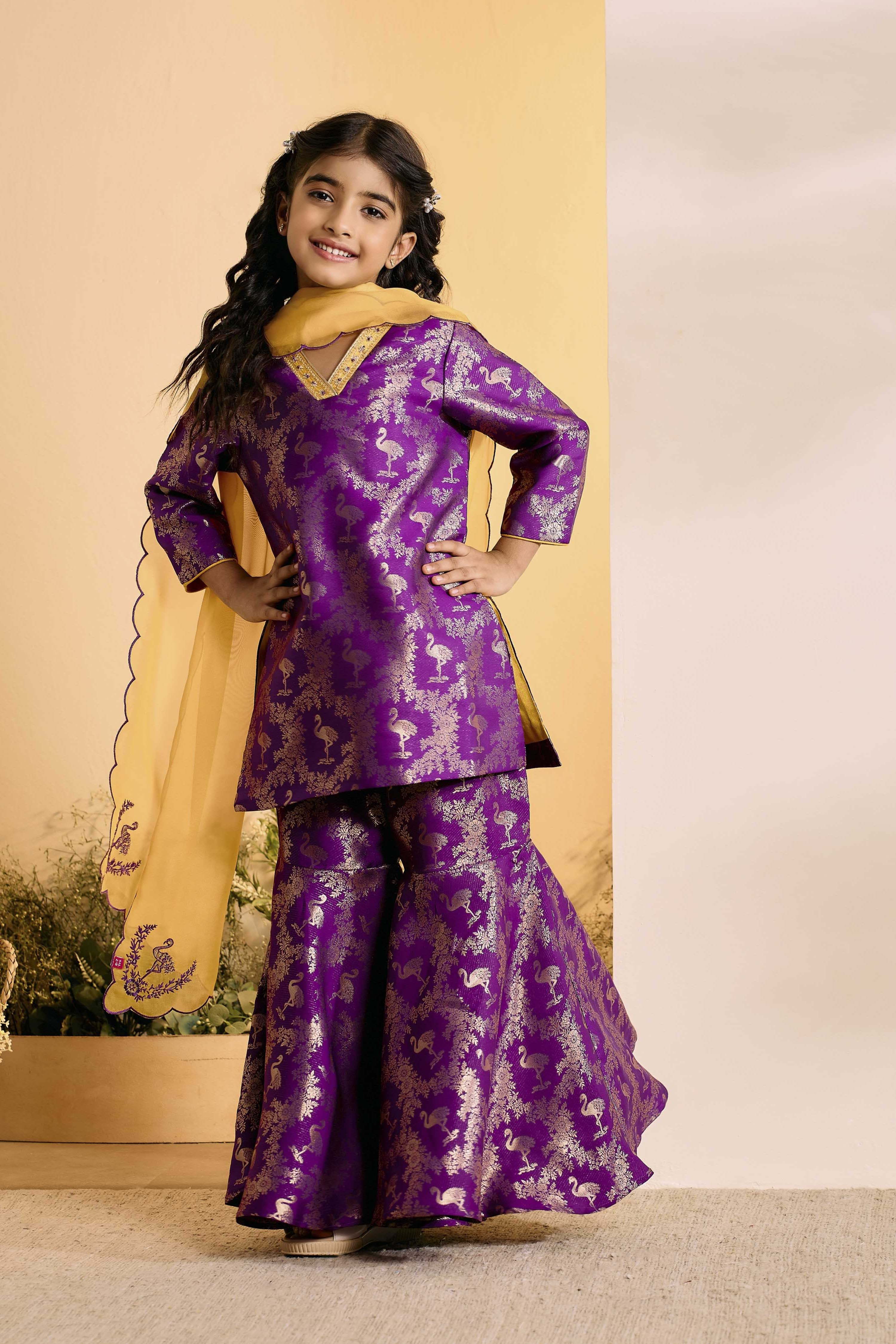 Purple Floral Printed Straight Kurta Set image number 8